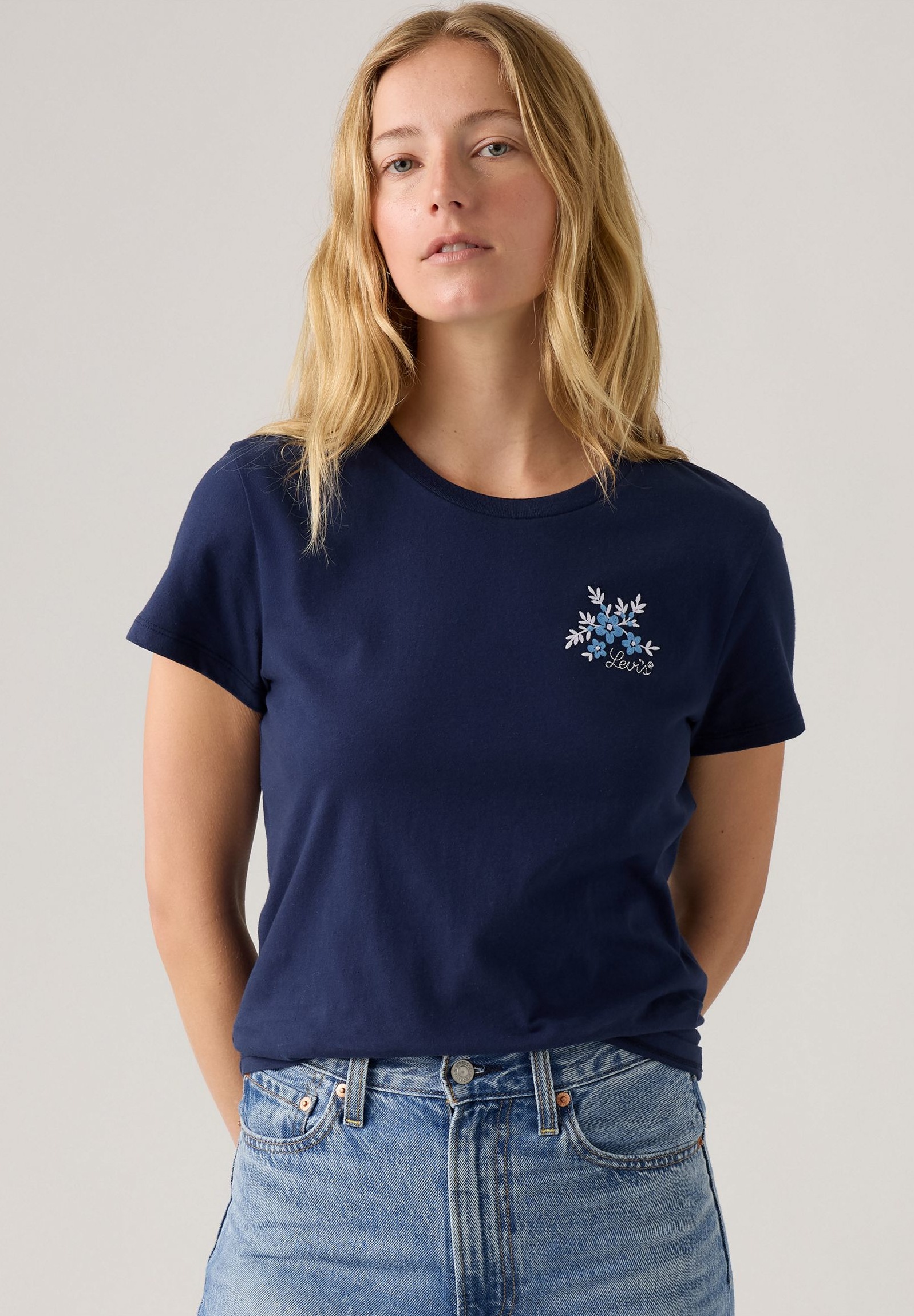 Levi's® T-Shirt »THE PERFECT TEE«, mit Batwing-Logoprint