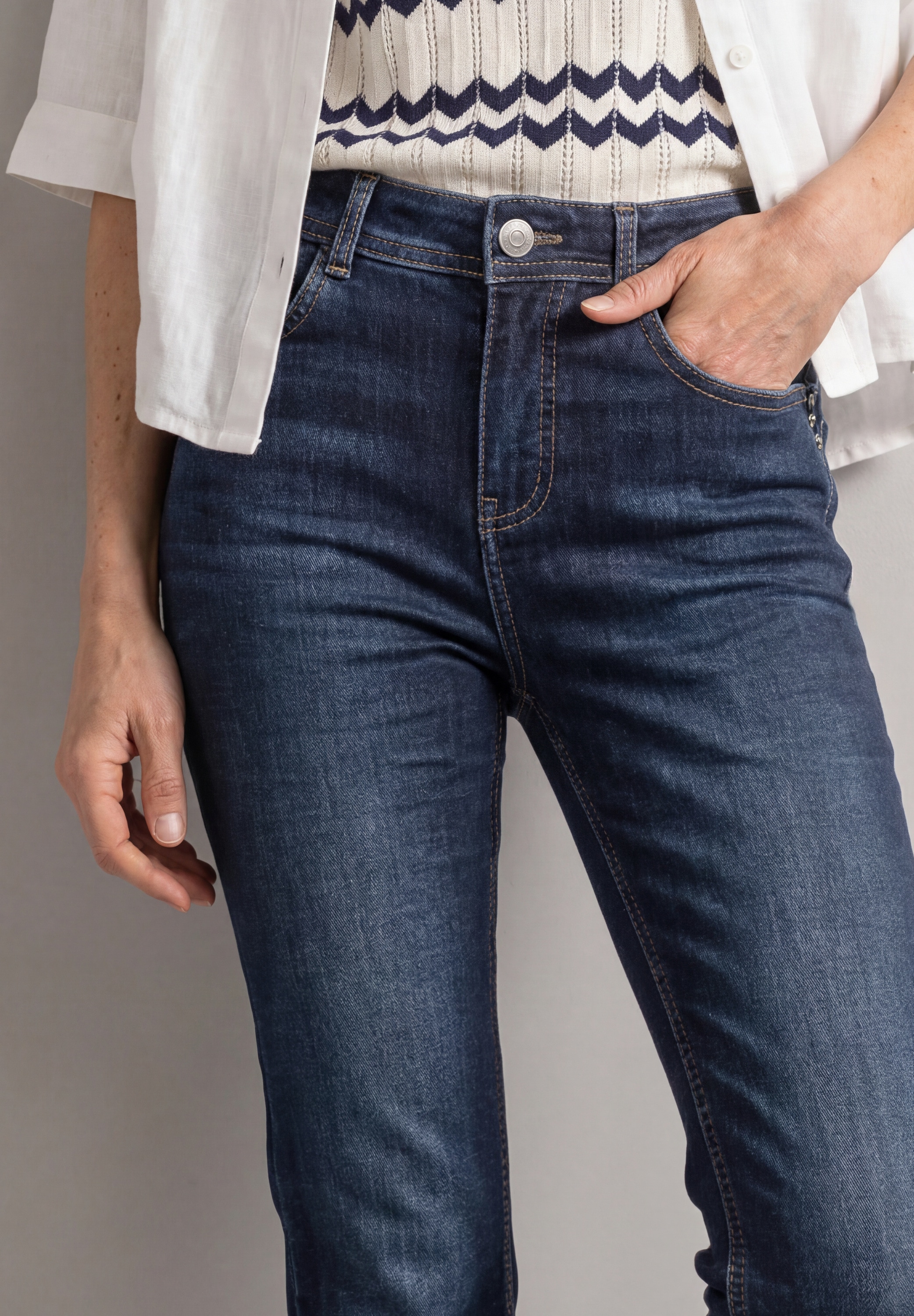 STREET ONE Bootcut-Jeans »Style Blaire« im Slim Fit / Stretch
