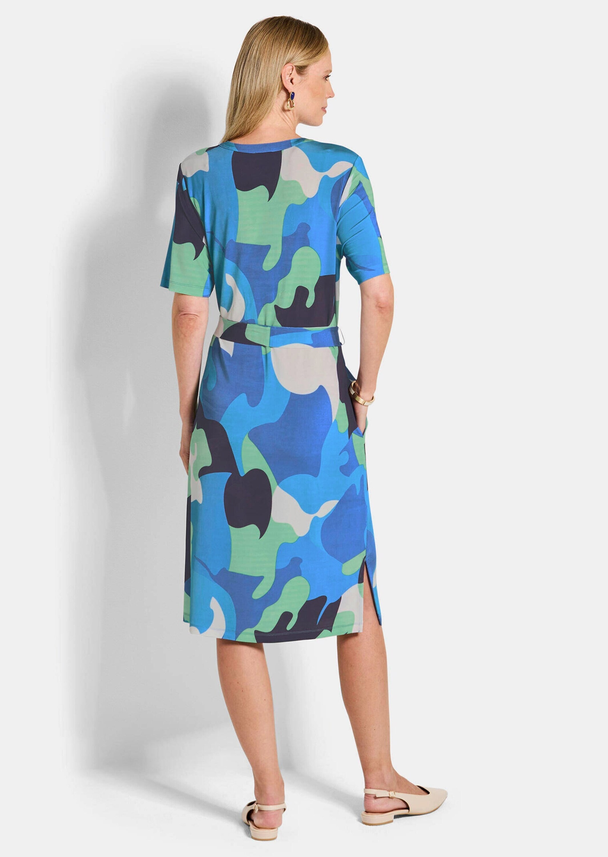 GOLDNER Sommerkleid »Druckkleid mit organischem Muster« Taschen in der Seitennaht