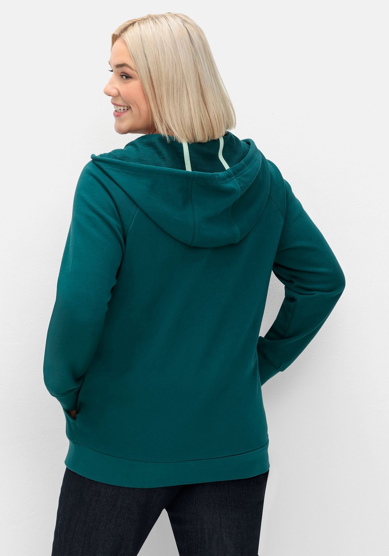 Sheego Kapuzensweatjacke »Sweatjacke mit Flockprint und Eingrifftaschen«