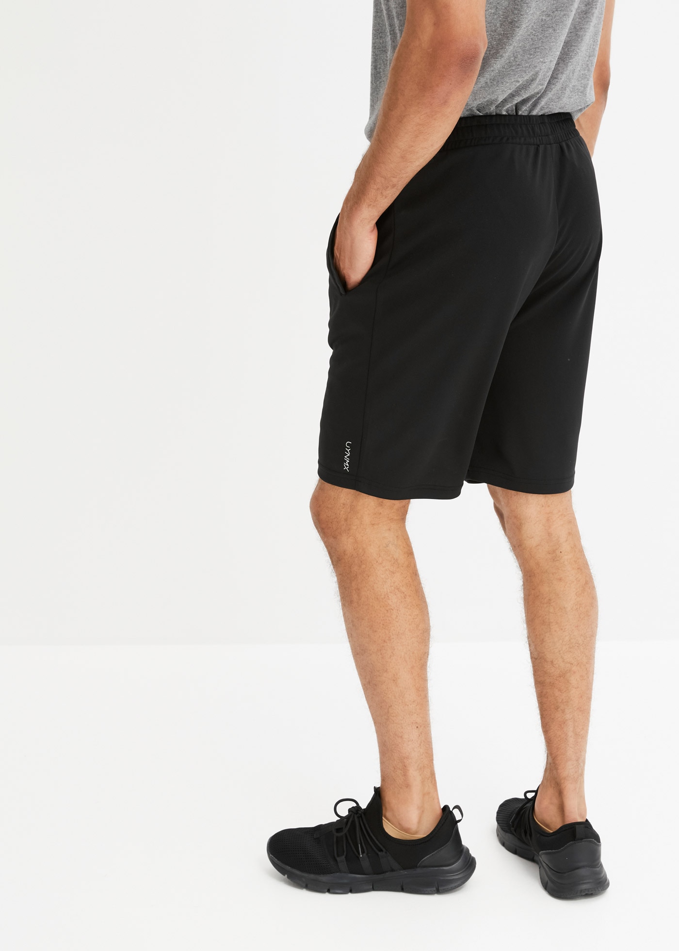 bonprix Shorts  aus Polyester, schnelltrocknend, Regular Fit