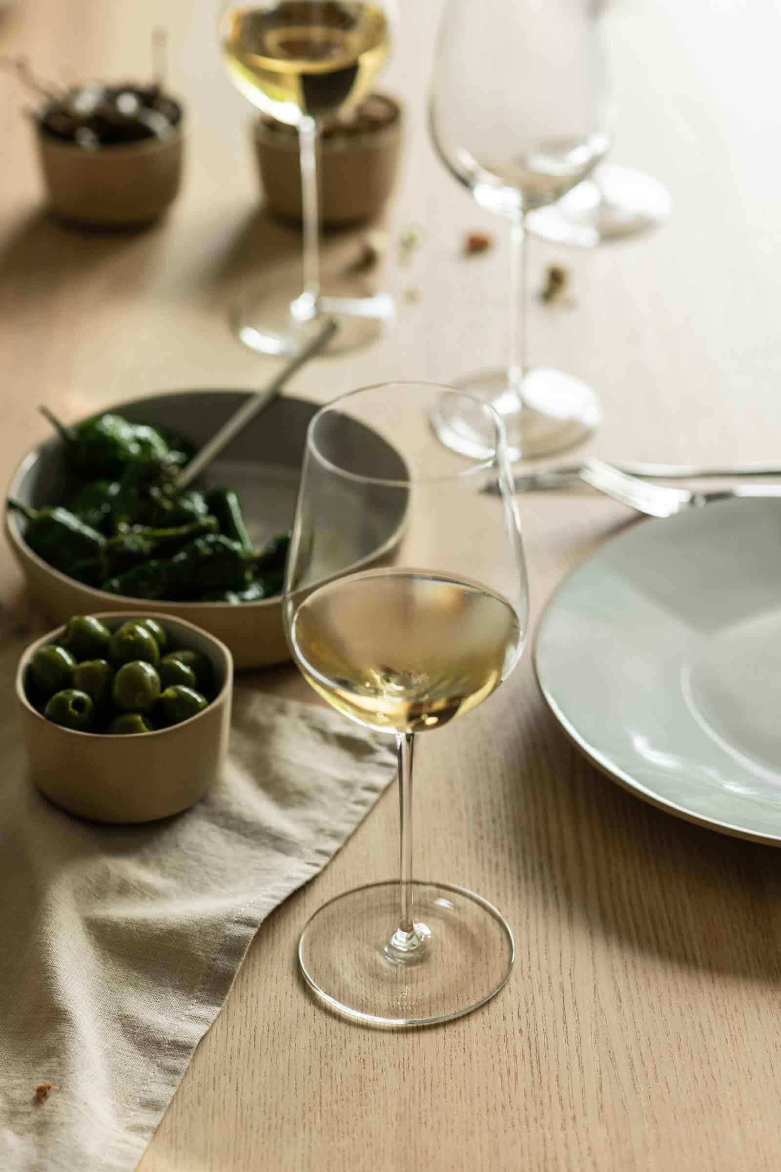 Zwiesel Glas Weißweinglas »Weißweingläser VUELO 517 ml 2er Set transparent« Spülmaschinengeeignet