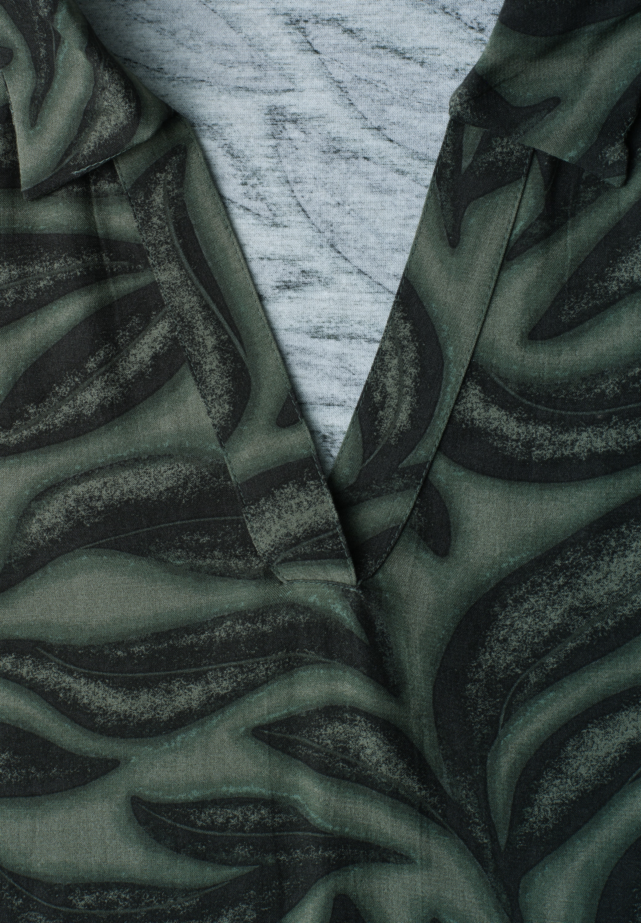 STREET ONE Shirttop Sommertop mit Kragen und floralem Allover-Print