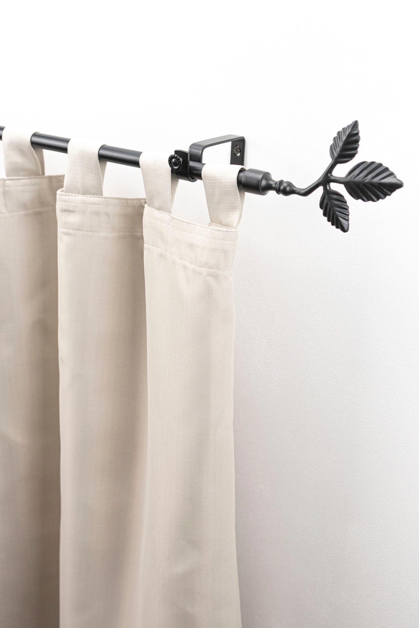 GARESA Gardinenstange »SHEET mit offenem Träger« Ø 16 mm 1 läufig-läufig Wunschmaßlänge Vorhanggarnitur, verlängerbar, Knopf mit Blätter, ohne Ringe