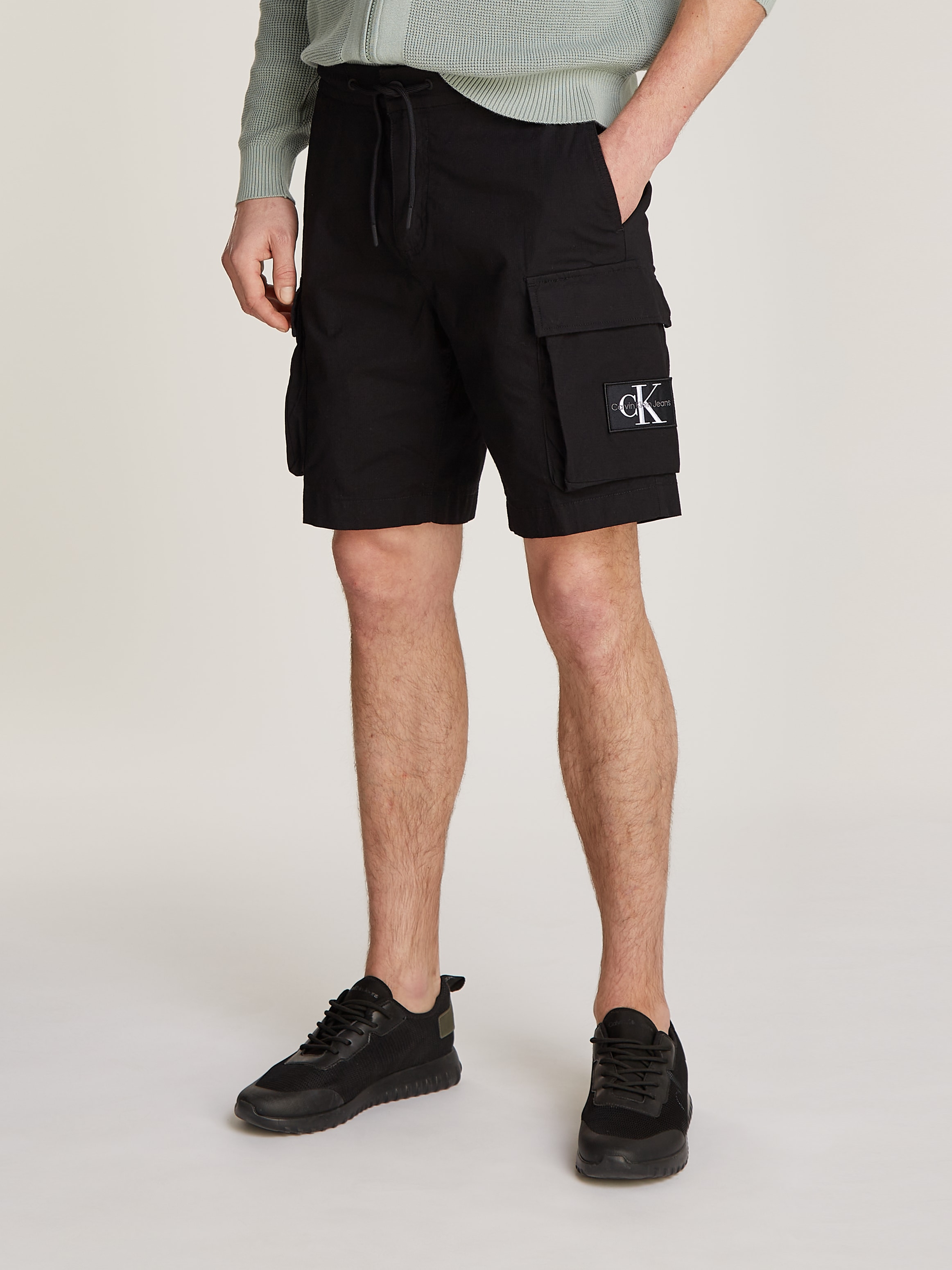 Cargoshorts »CARGO SHORT«, mit Logopatch