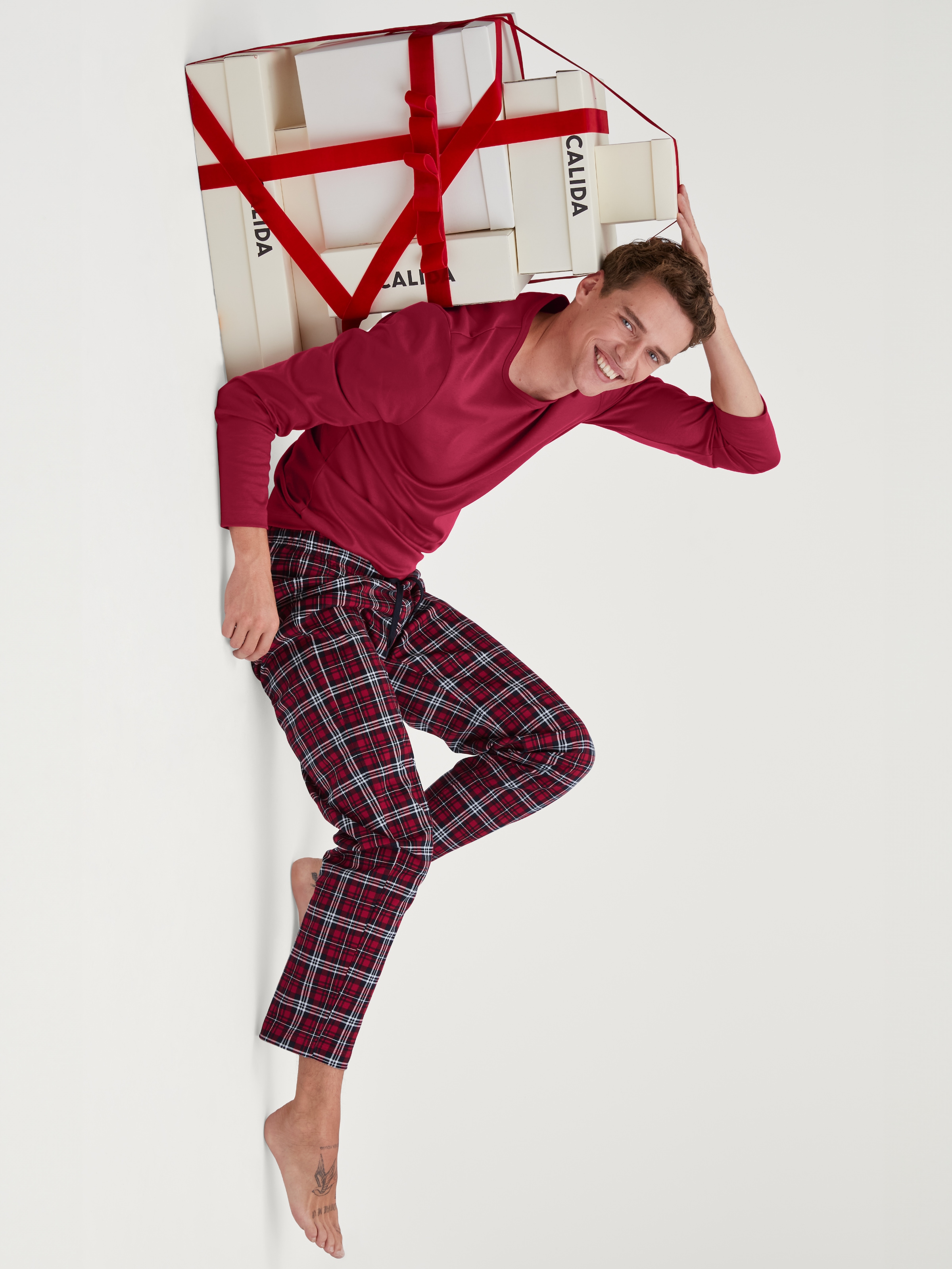 CALIDA Schlafanzug 2 Stk. Langarm, Rundhalsausschnitt, kariert, basic, Baumwolle