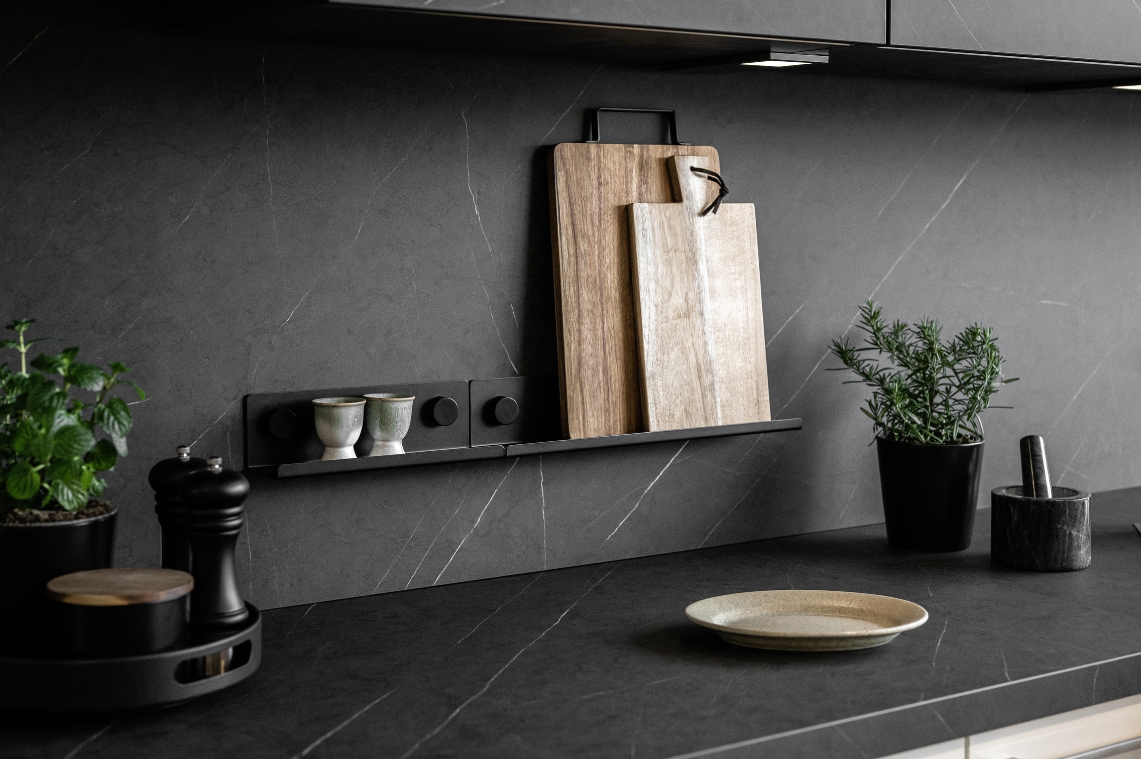 WENKO Gewürzregal »Modell Jet S«, Küchenregal für die Wand, Industrial Style, pulverbeschichtetes Metall