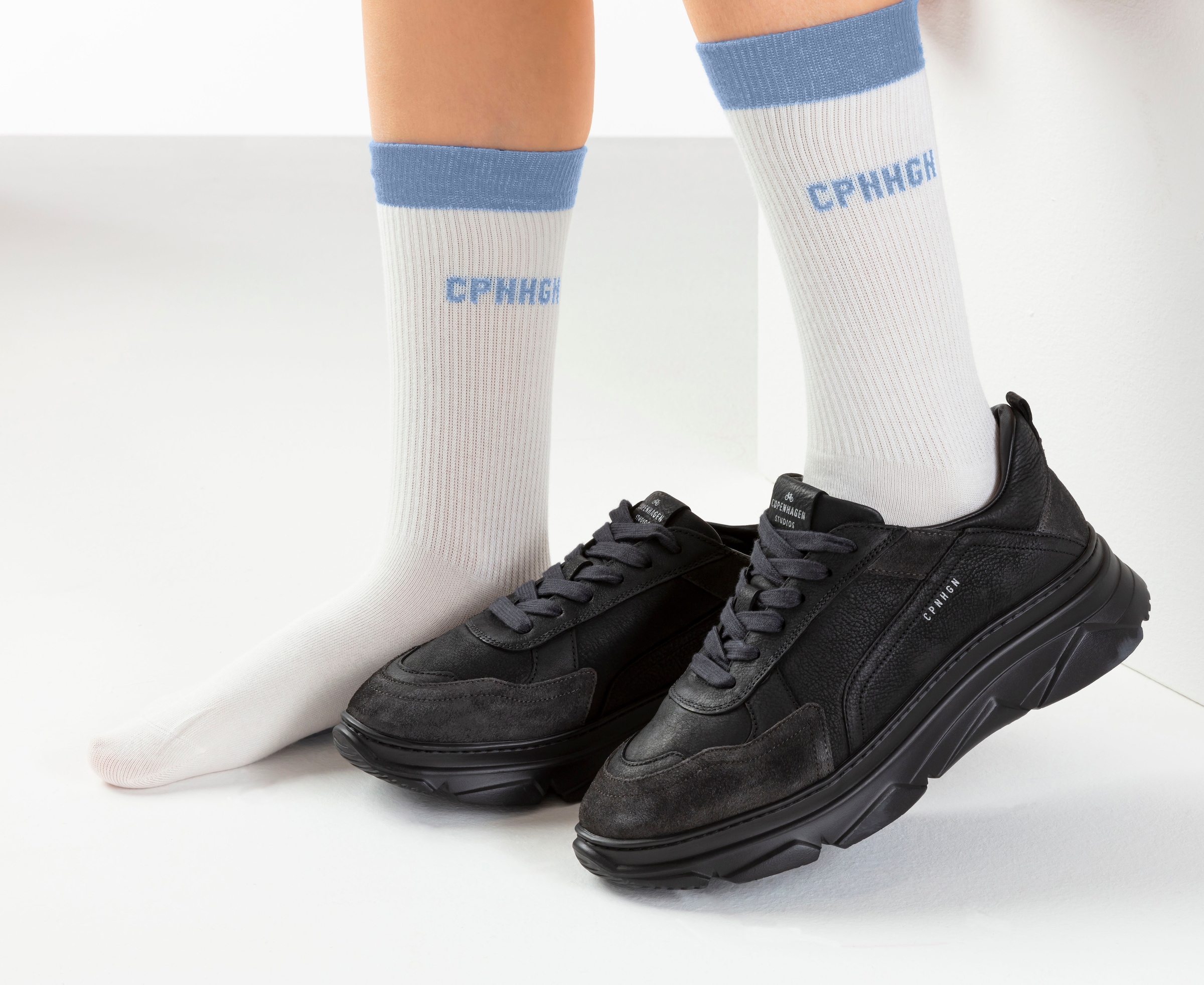 Copenhagen Studios Tennissocken, (Packung, 2 Paar), mit kontrastfarbenem Bund