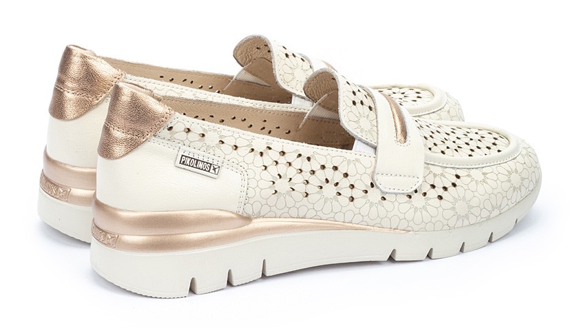 PIKOLINOS Slipper »CANTABRIA«, Schlupfschuh, Sommerschuh, Komfortschuh mit Blüten-Muster