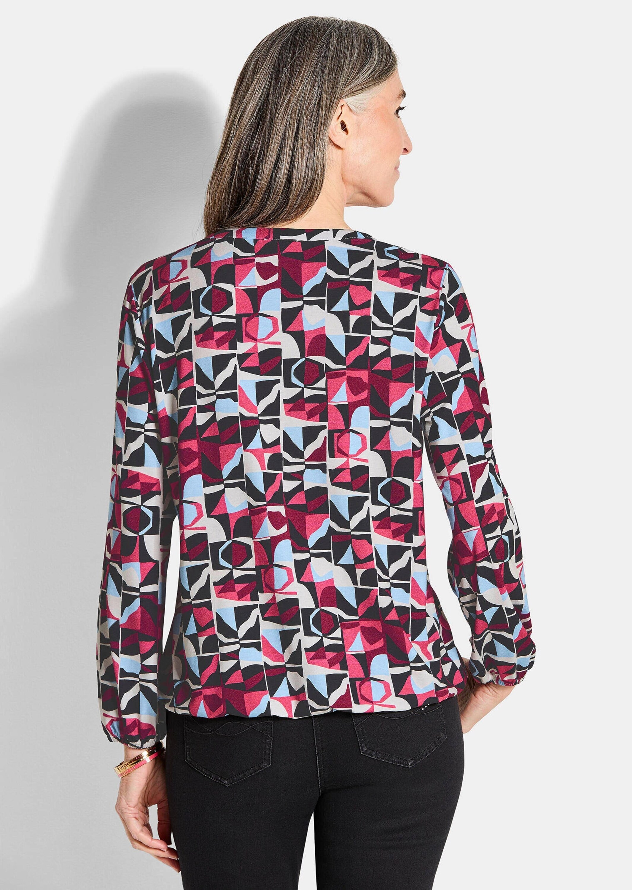 GOLDNER Print-Shirt »Kurzgröße Druckshirt aus Viskose mit Rundhals« Grafisches Dessin