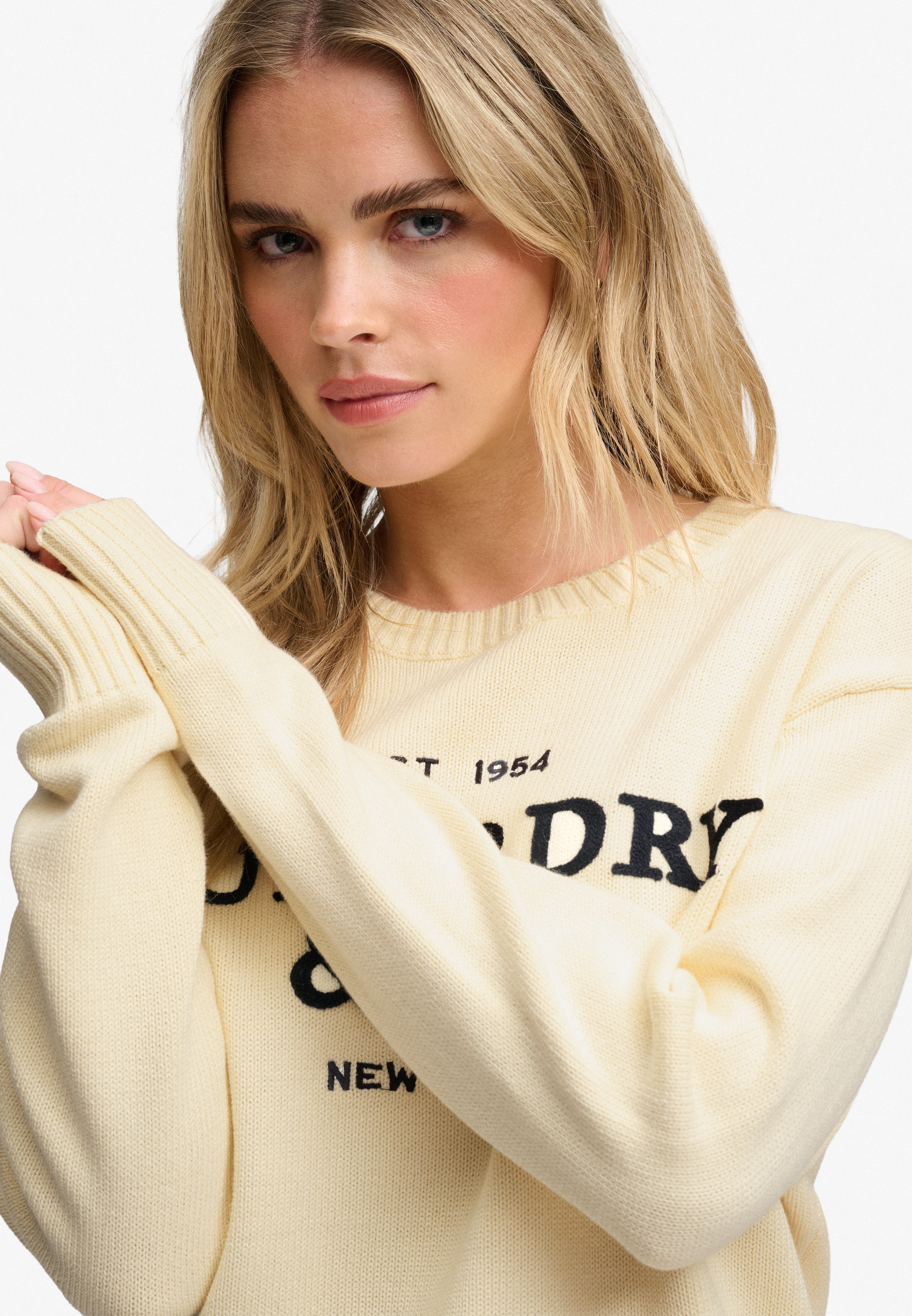 Superdry Strickpullover »HERITAGE GRAPHIC JUMPER« Baumwolle, mit hochwertiger Stickerei