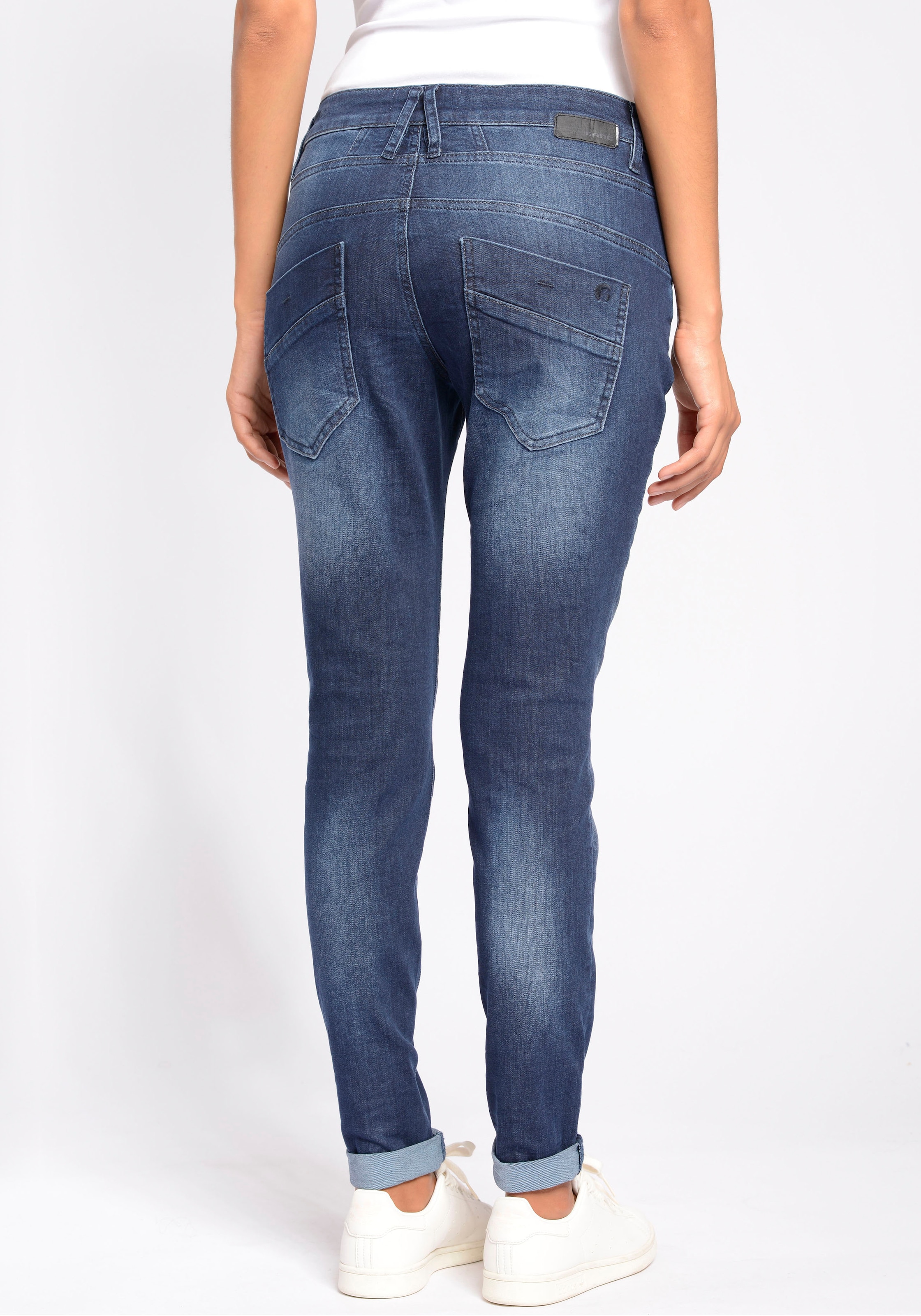 GANG Slim-fit-Jeans »94NEW GEORGINA«, mit charakteristischen Abnähern quer über den Oberschenkel