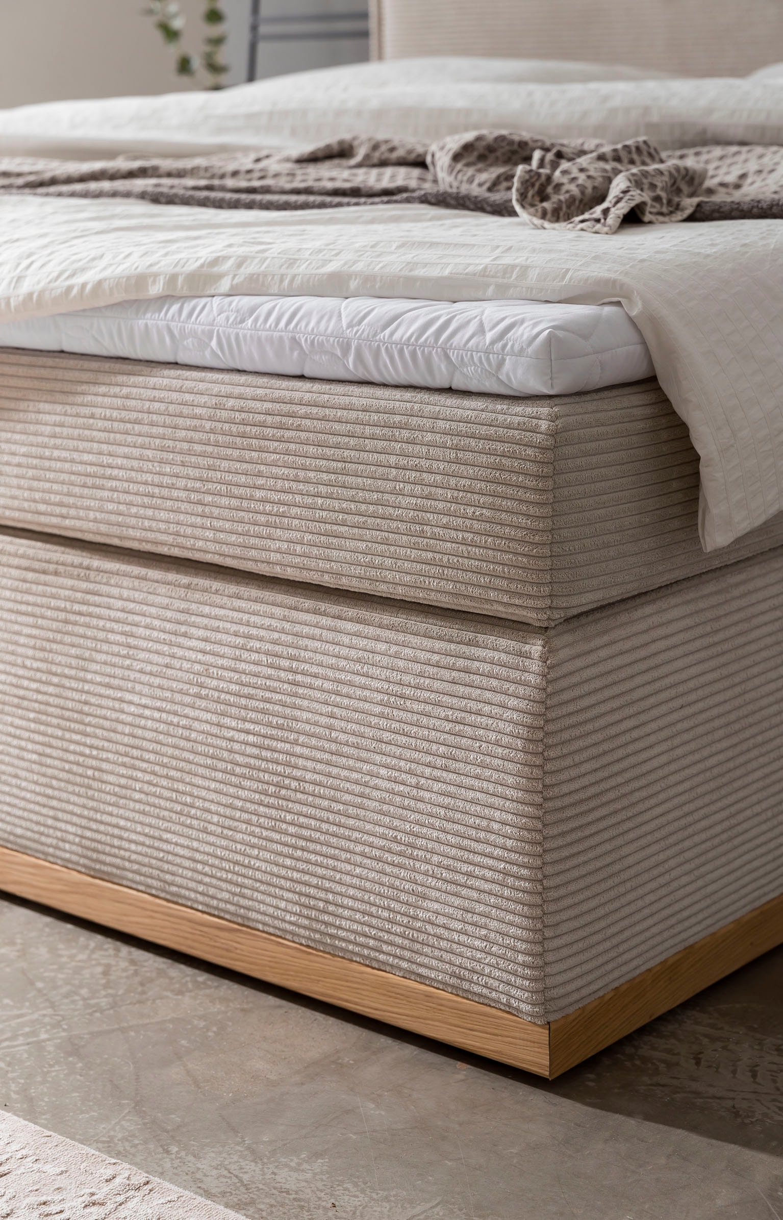 Home affaire Boxspringbett »SHERWOOD Hotelbett, Polsterbett«, Hochwertiger Cord,weiche Velours-Struktur, mit Topper, Eiche