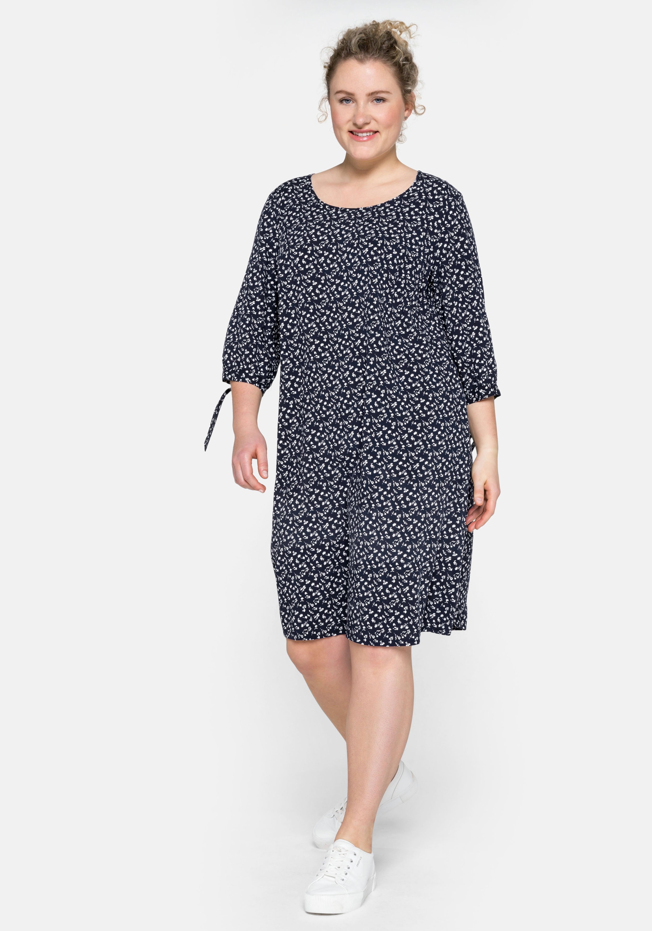Sheego Jerseykleid, mit gerafften 3/4-Ärmeln und Bindeband