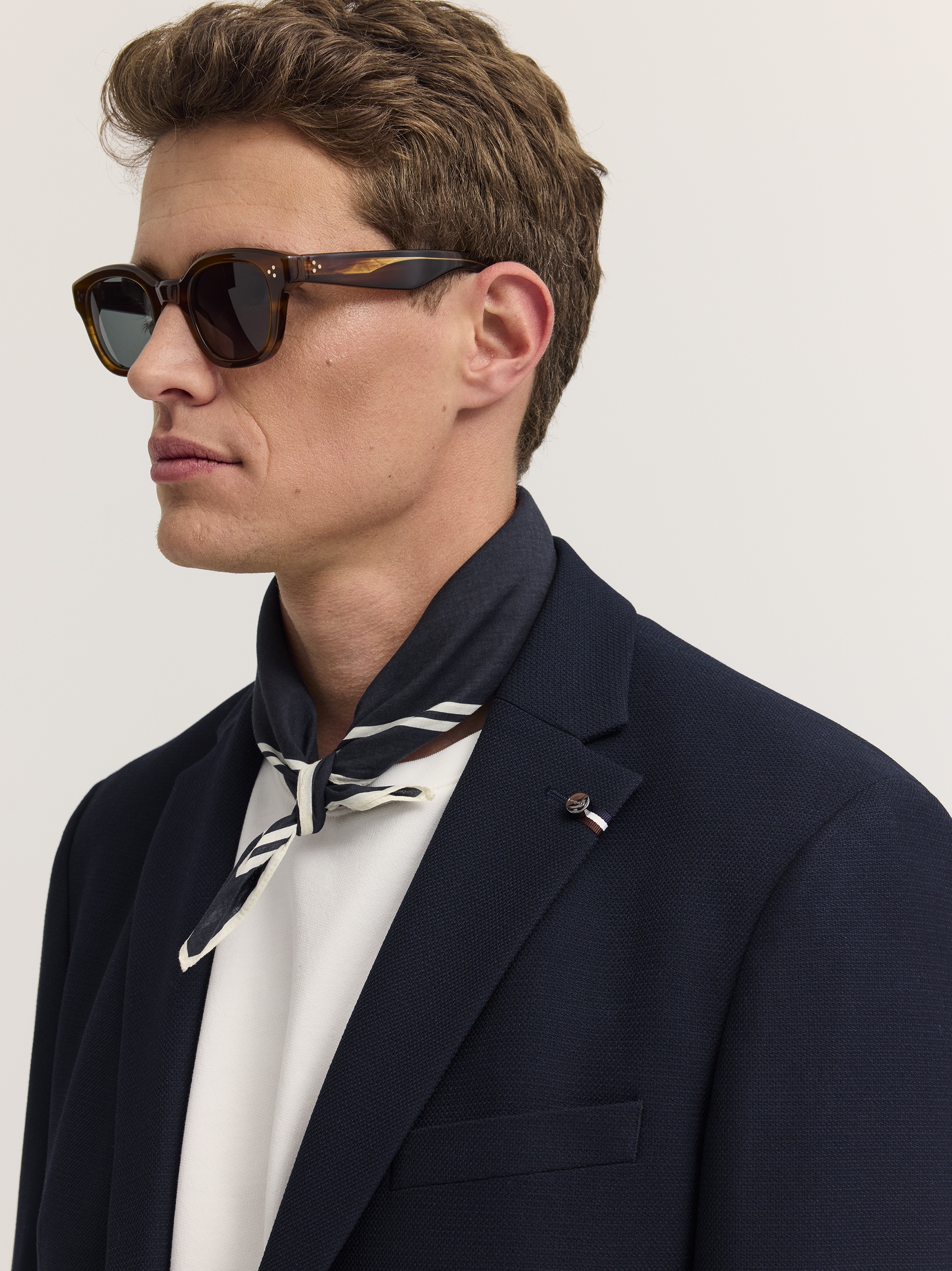 bugatti Sakko »Stretch-Futter« mit hochwertigen Ösenknöpfen