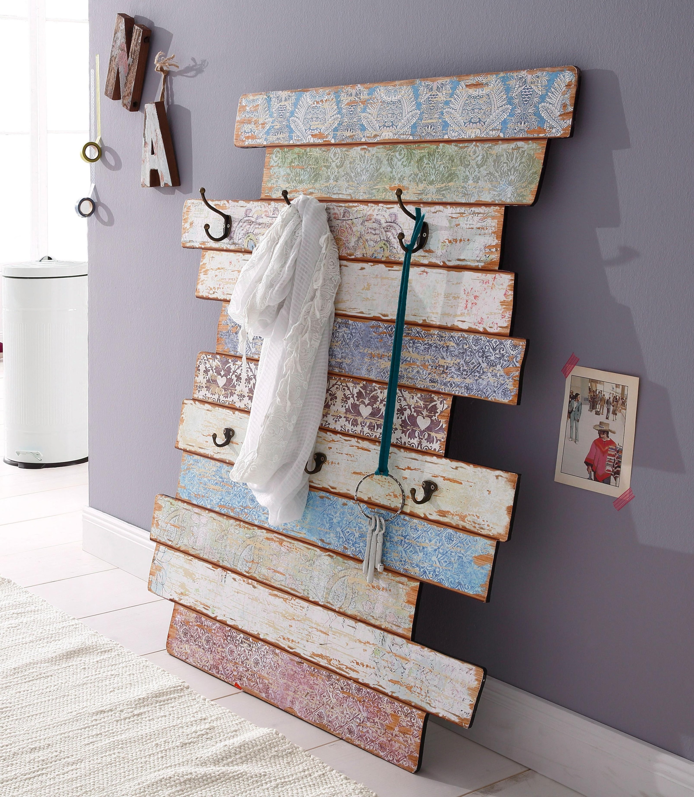 Home affaire Garderobenleiste »Emma«, Garderobe mit Kleiderhaken, Pastell-Farben, Shabby Look