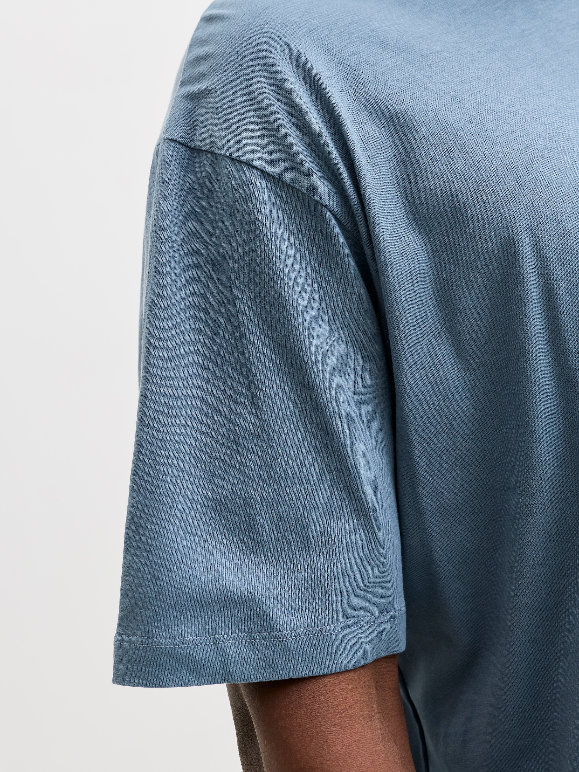 Jack & Jones »JJEBRADLEY Oversize T-Shirt mit klassischem Rundhalsausschnitt« mit gekämmten Jersey