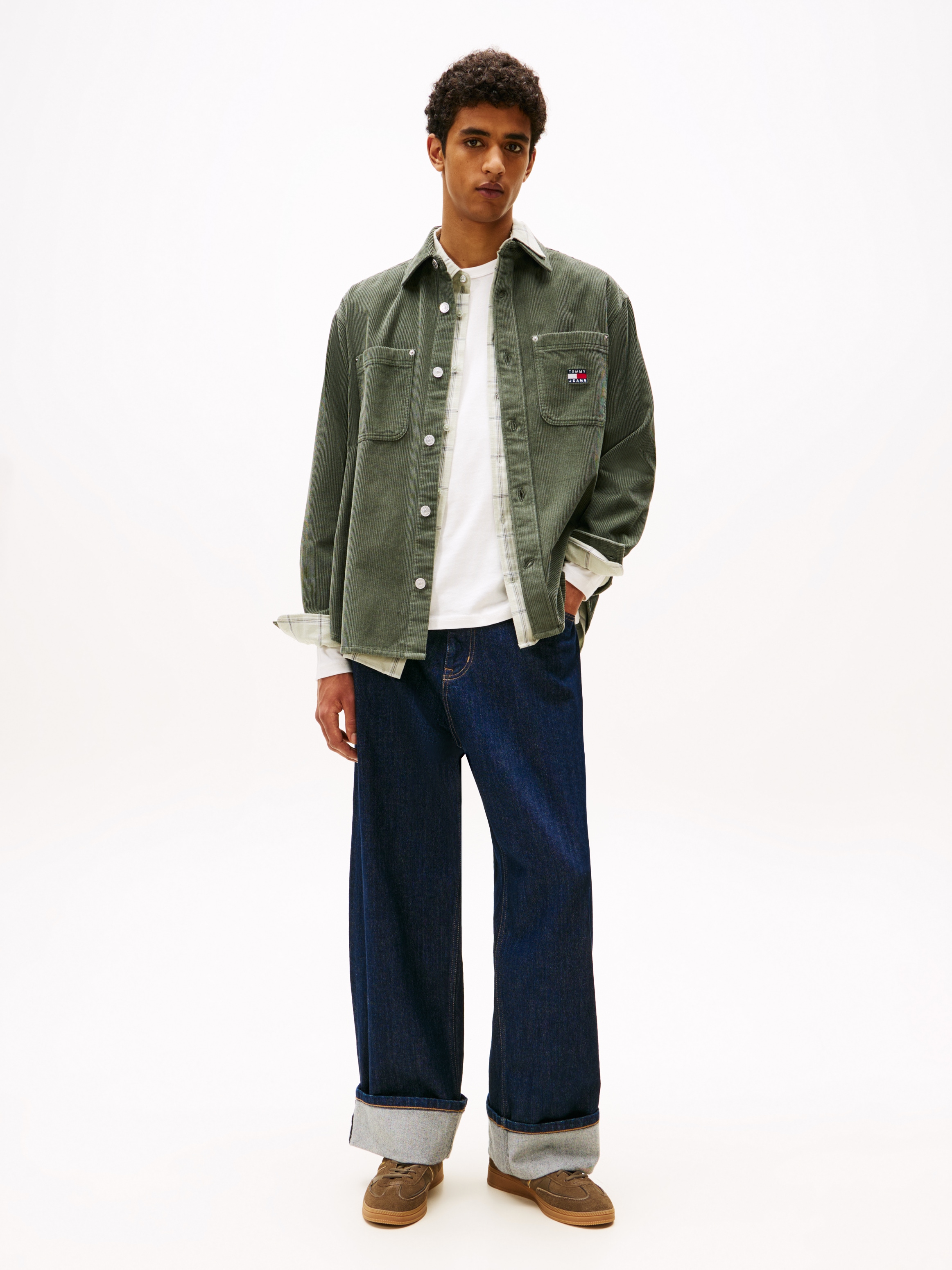 Tommy Jeans Langarmhemd »WASHED CORD SHIRT«, Relaxed fit mit Rundhalsausschnitt