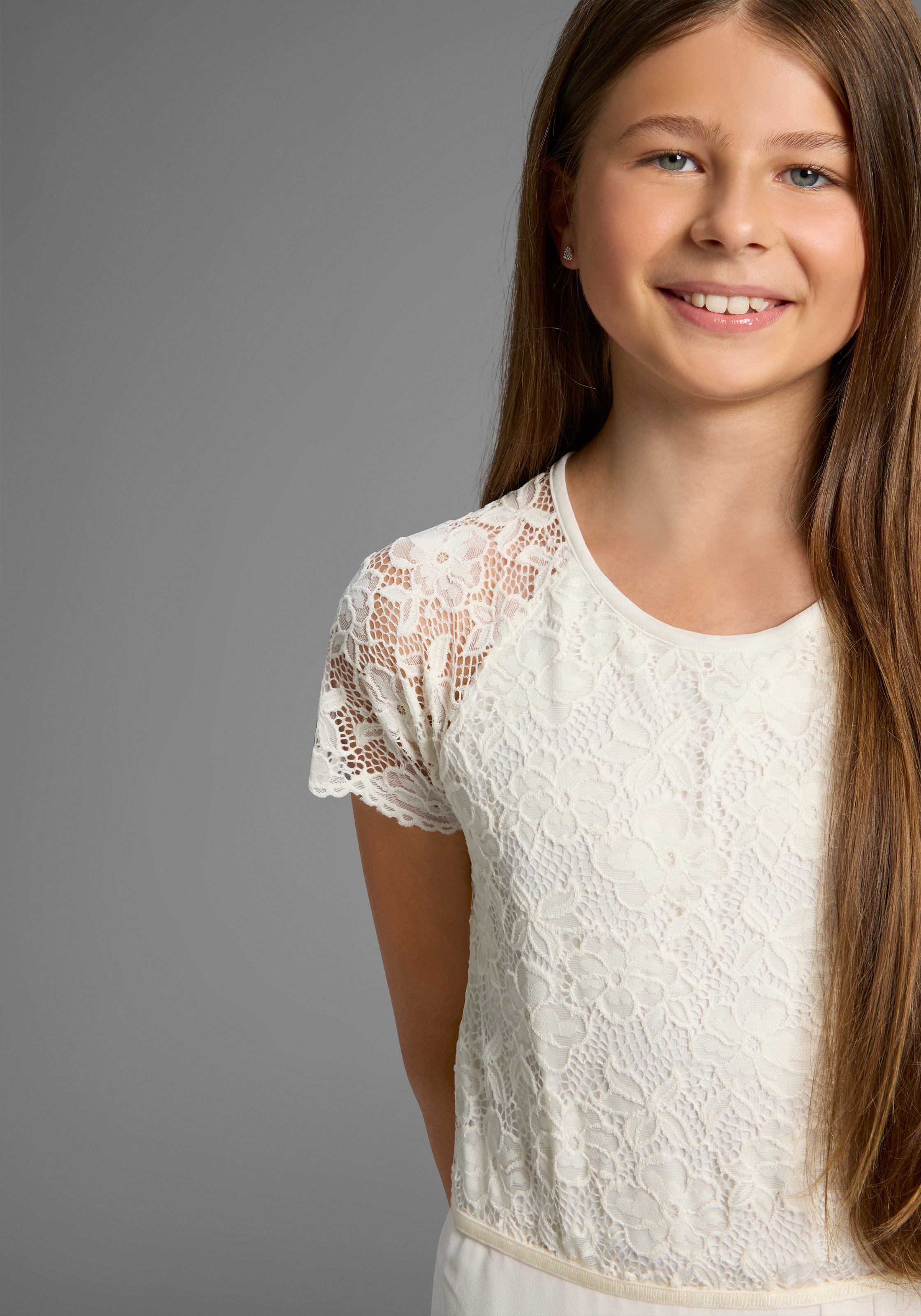 KIDSWORLD Jerseykleid »Festliches Kleid mit Spitze« Elegantes Kleid mit Spitze und Chiffon