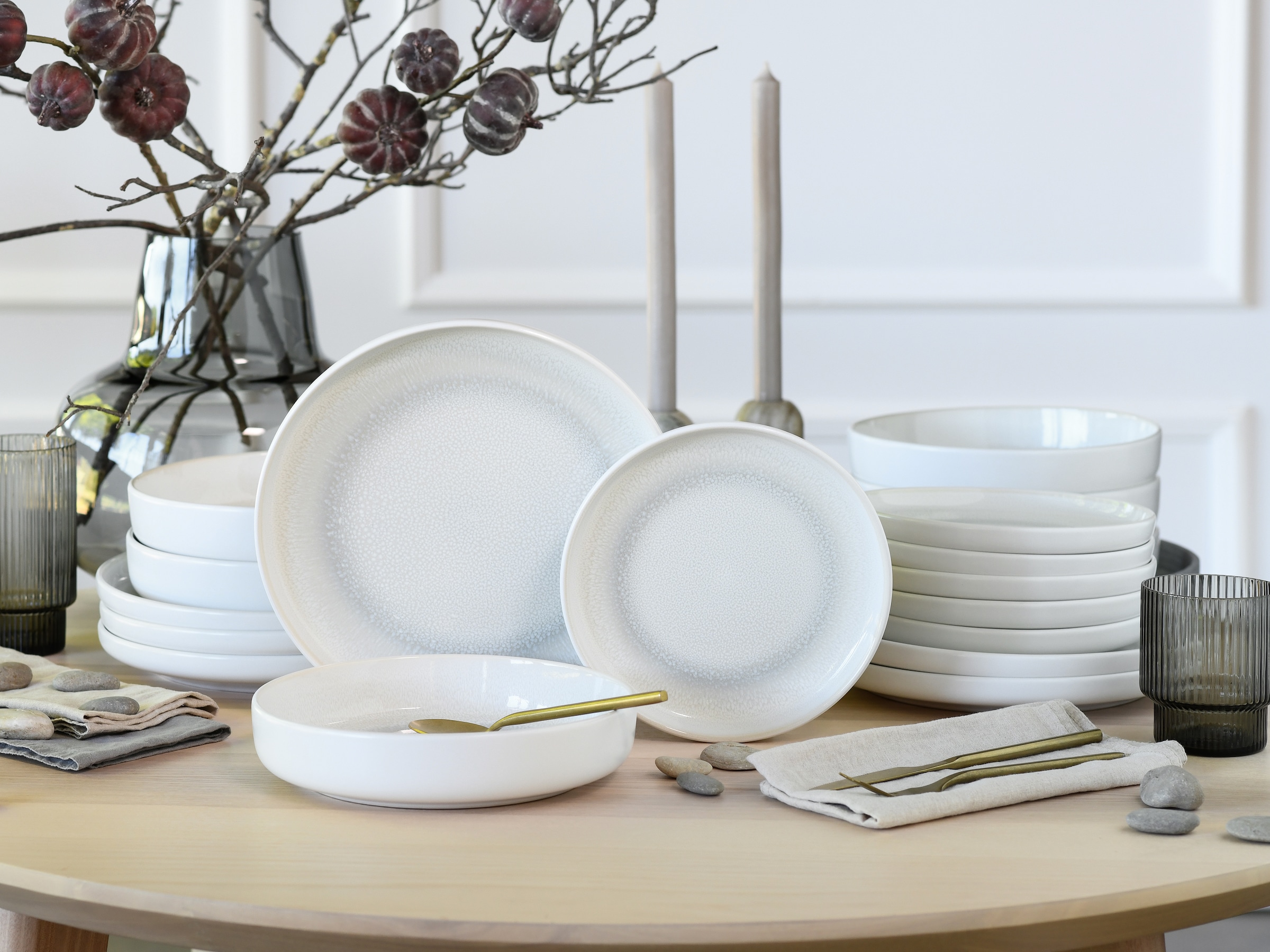 OTTO home Teller-Set »modernes Geschirr-Set, Service Lykk« hohe Haltbarkeit, spülmaschinen- & mikrowellengeeignet, Reaktivglasur