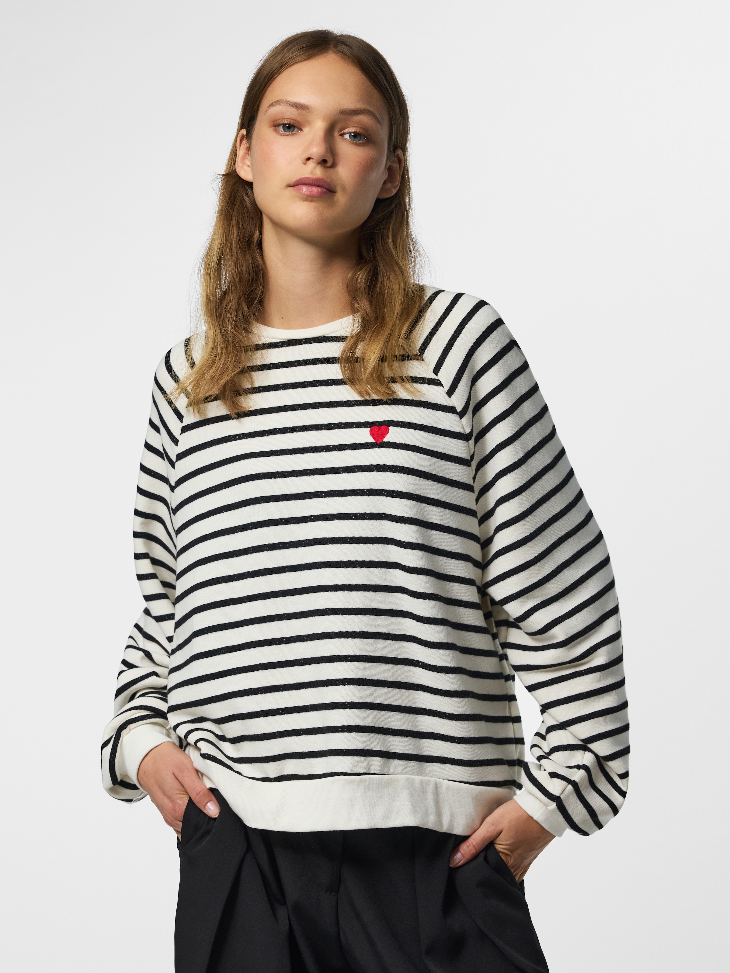 pieces Sweatshirt »PCGRETA LS EMB UB SWEAT FC«, Baumwollmischung, regular fit
