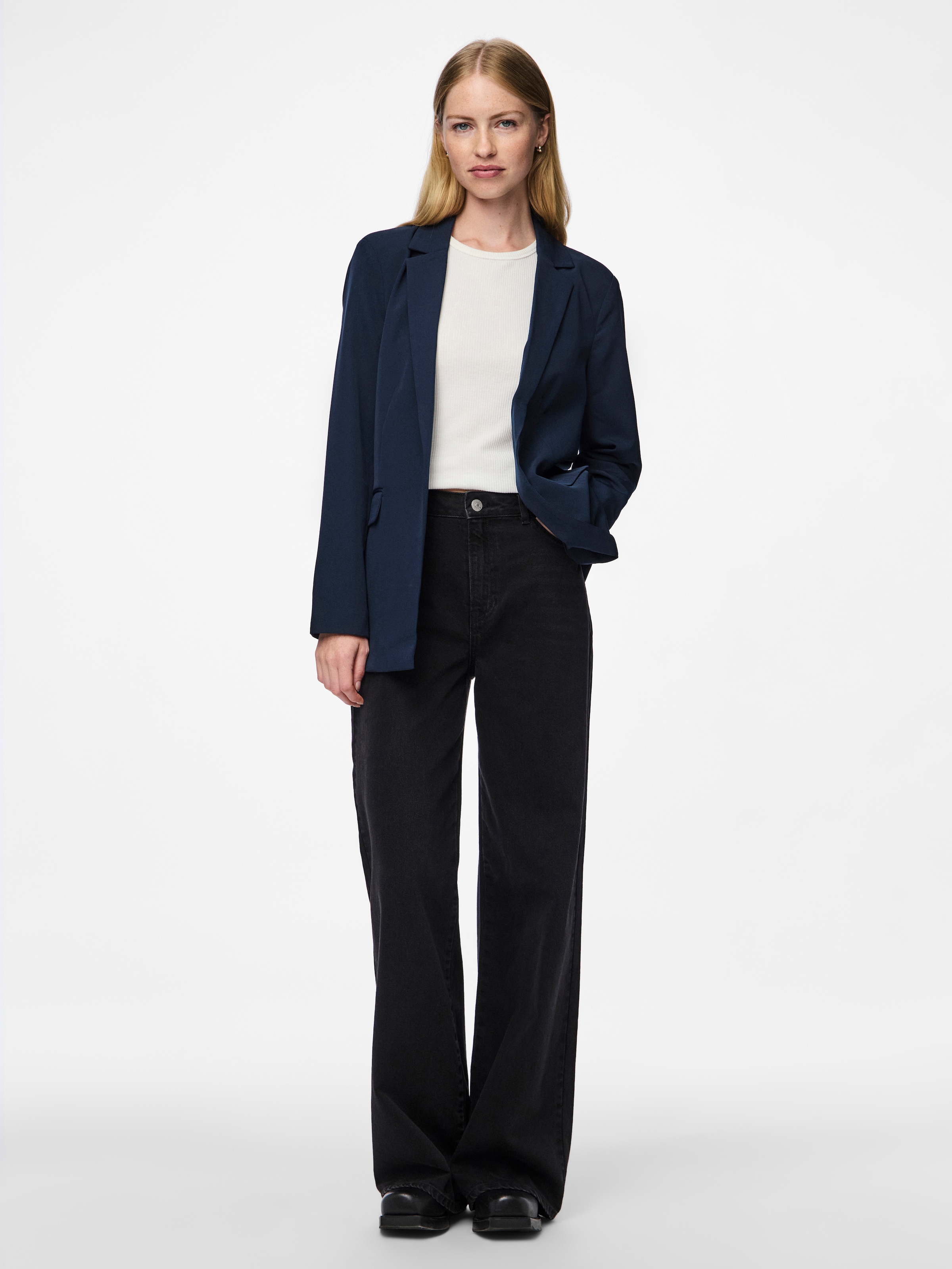 pieces Longblazer »PCBOSELLA LS LOOSE BLAZER NOOS« in leichter Oversize Form