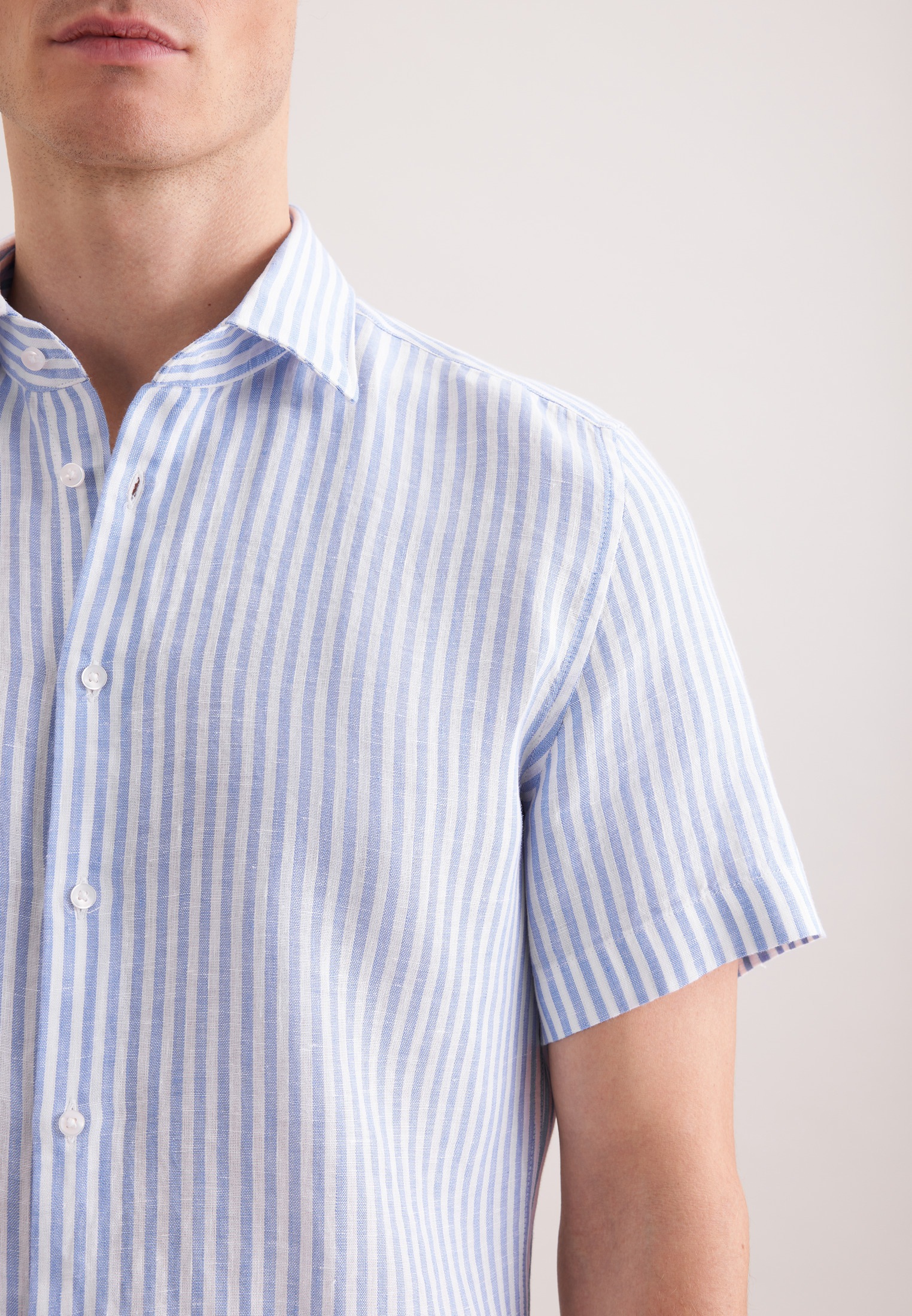 seidensticker Leinenhemd »Schwarze Rose« Shaped 1/2 Kentkragen Gestreift