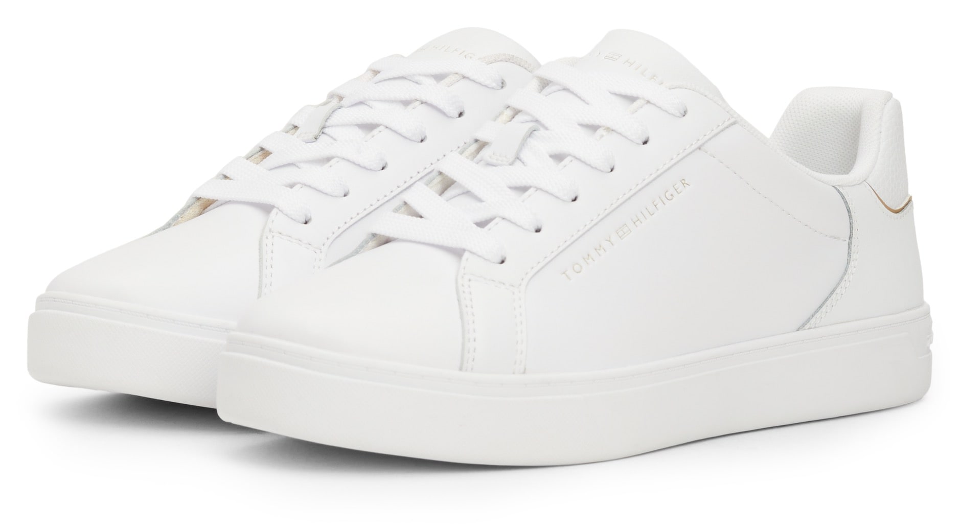 Tommy Hilfiger Plateausneaker »ESSENTIAL COURT SNEAKER«, Freizeitschuh, Halbschuh, Schnürschuh mit Logoprägung