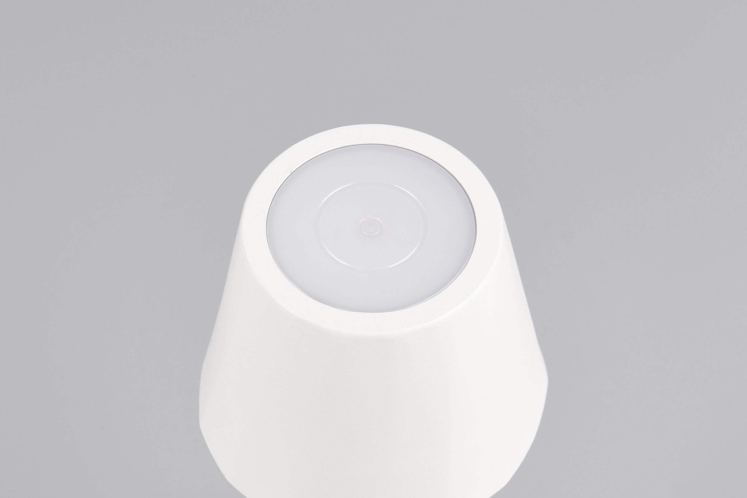 REALITY Leuchten LED Tischleuchte »DIAZ, Outdoor Akku Tischlampe Höhe 21 cm Ø 8,5 cm, IP44, Touchdimmer« LED-Board 1 Stk. Farbwechsler | warmweiß - kaltweiß CCT Lichtfarbe einstellbar 2700-6500K, 160 Lumen, 1,6W, USB Anschluss