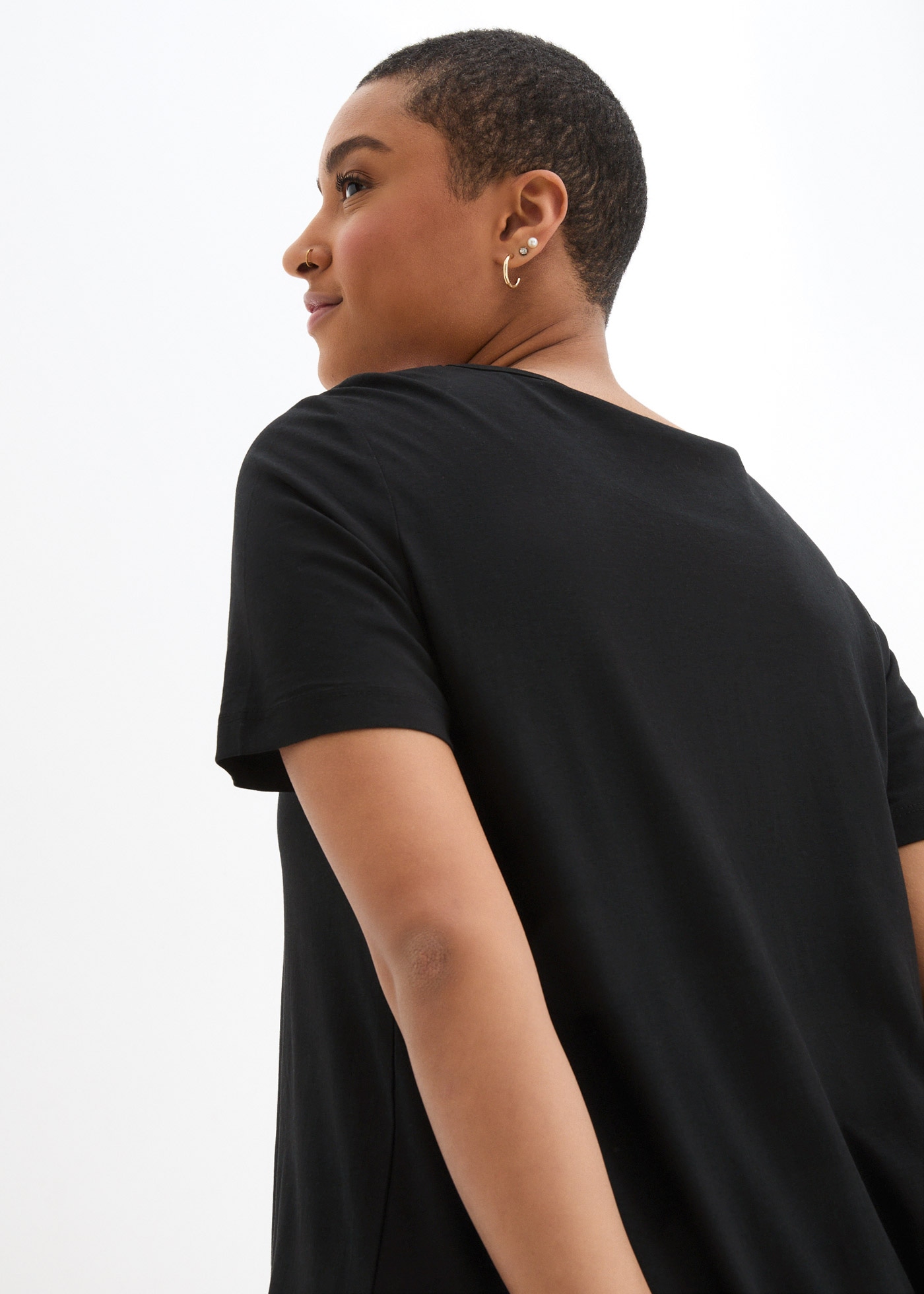 bonprix T-Shirt »T-Shirt in A-Linien-Form, kurzarm« dezente A-Linie, Kurzarm, aus Baumwolle und Viskose