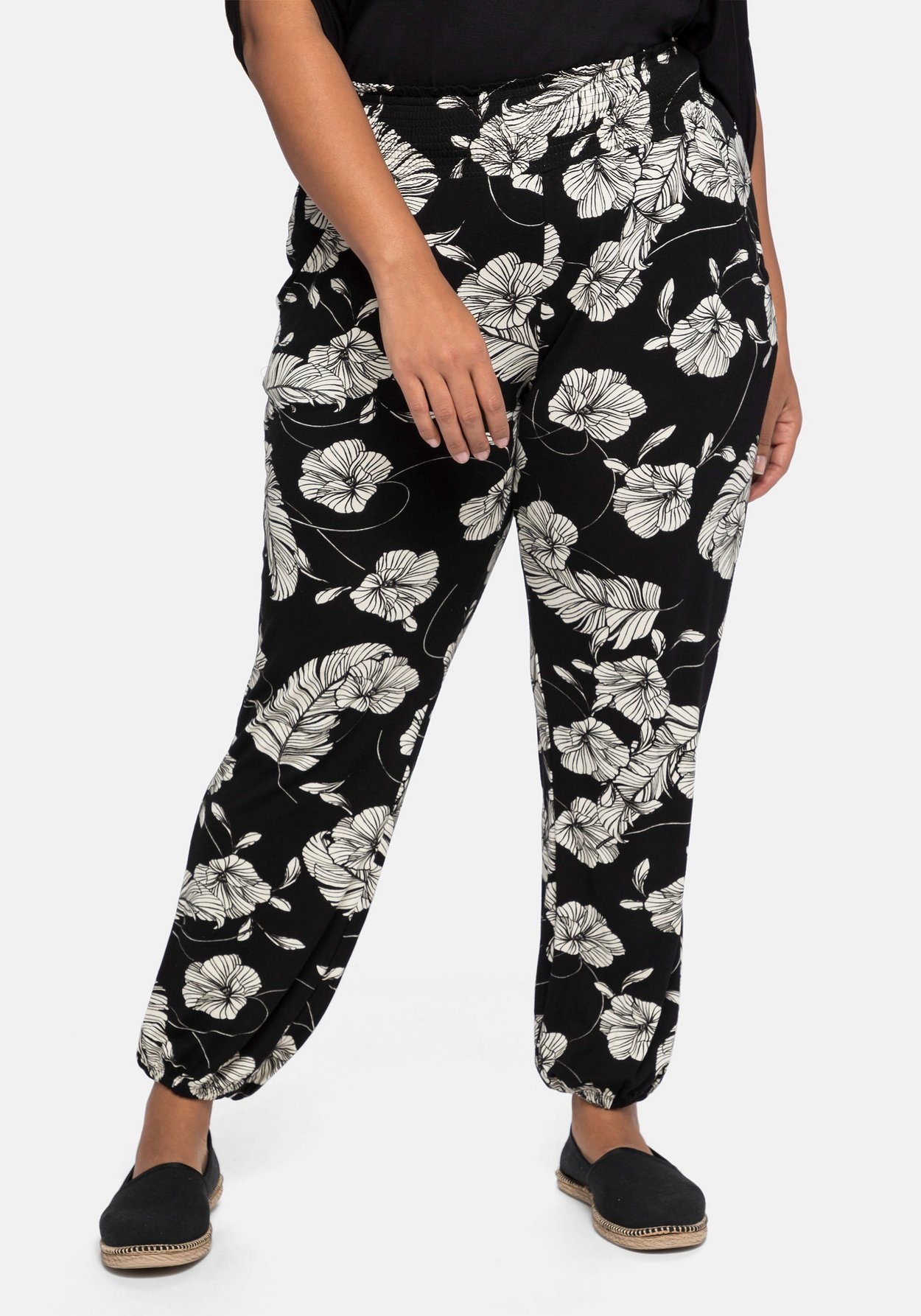 Schlupfhose »Strandhose im Joggpants-Stil, mit Alloverprint«, im Joggpants-Stil, mit...