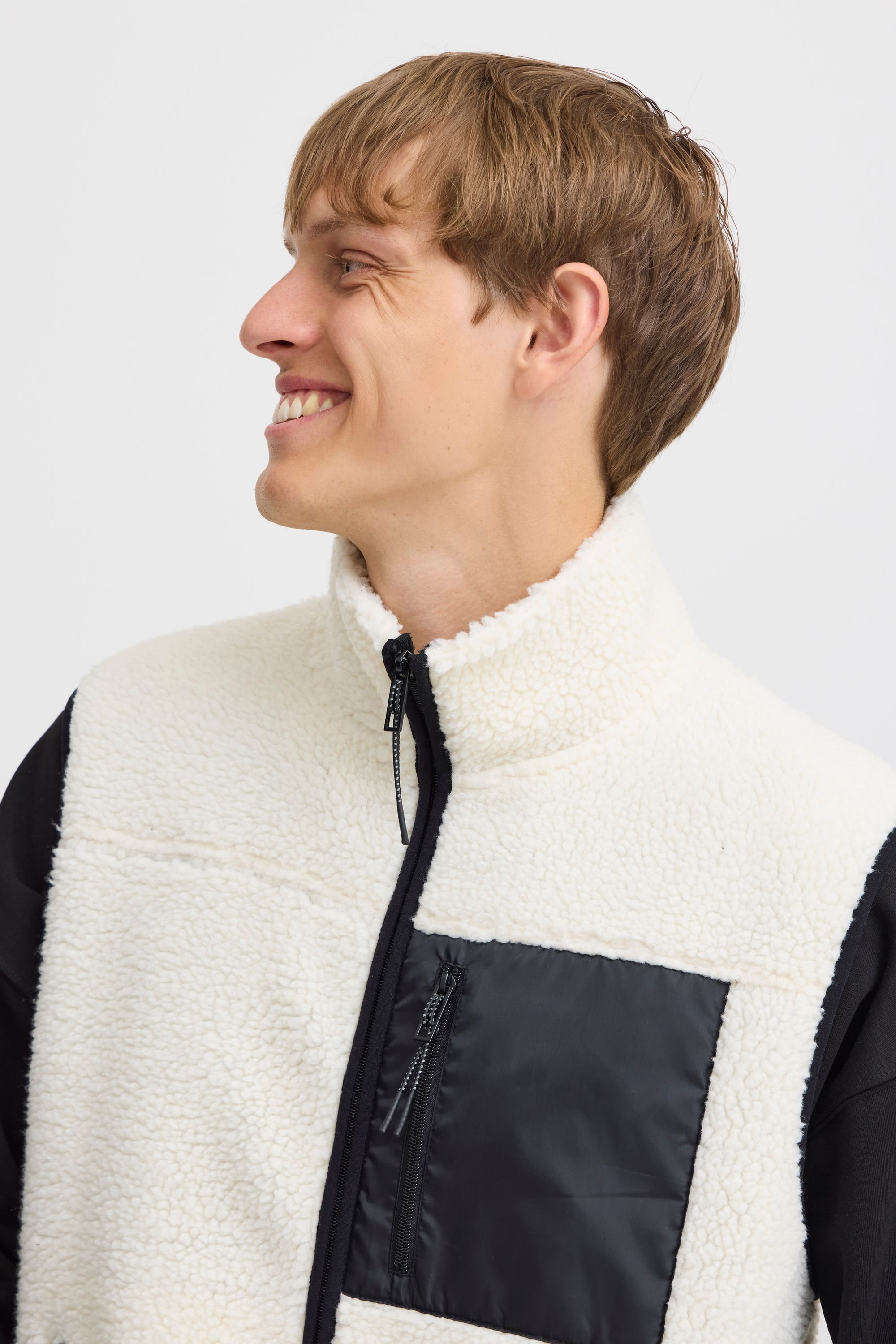 TheJoggConcept Kurzweste »Kurzweste JCMMBERRI WAISTCOAT 4«, (1 tlg.)