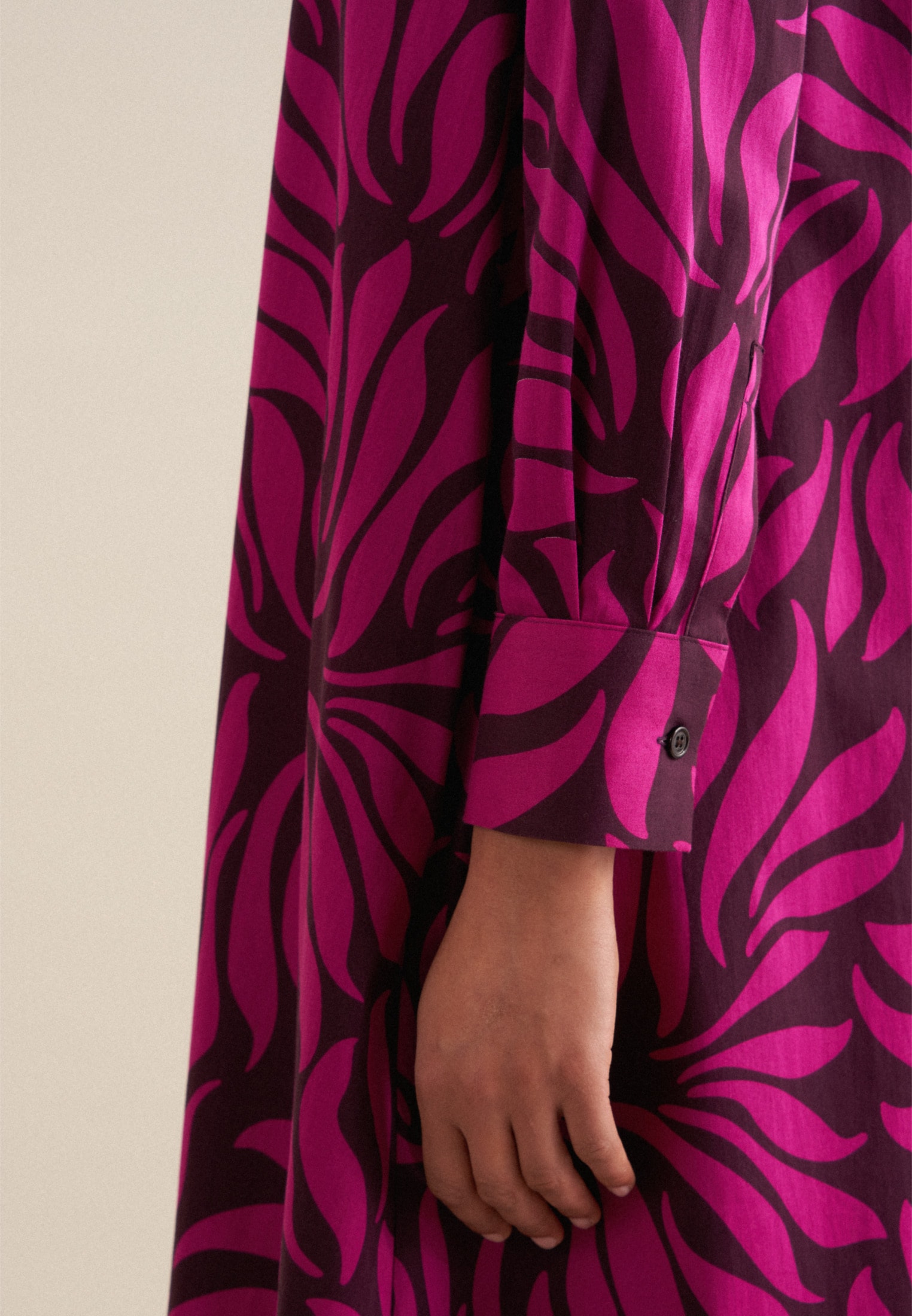 seidensticker Sommerkleid »Schwarze Rose«, Langarm Kragen Druck