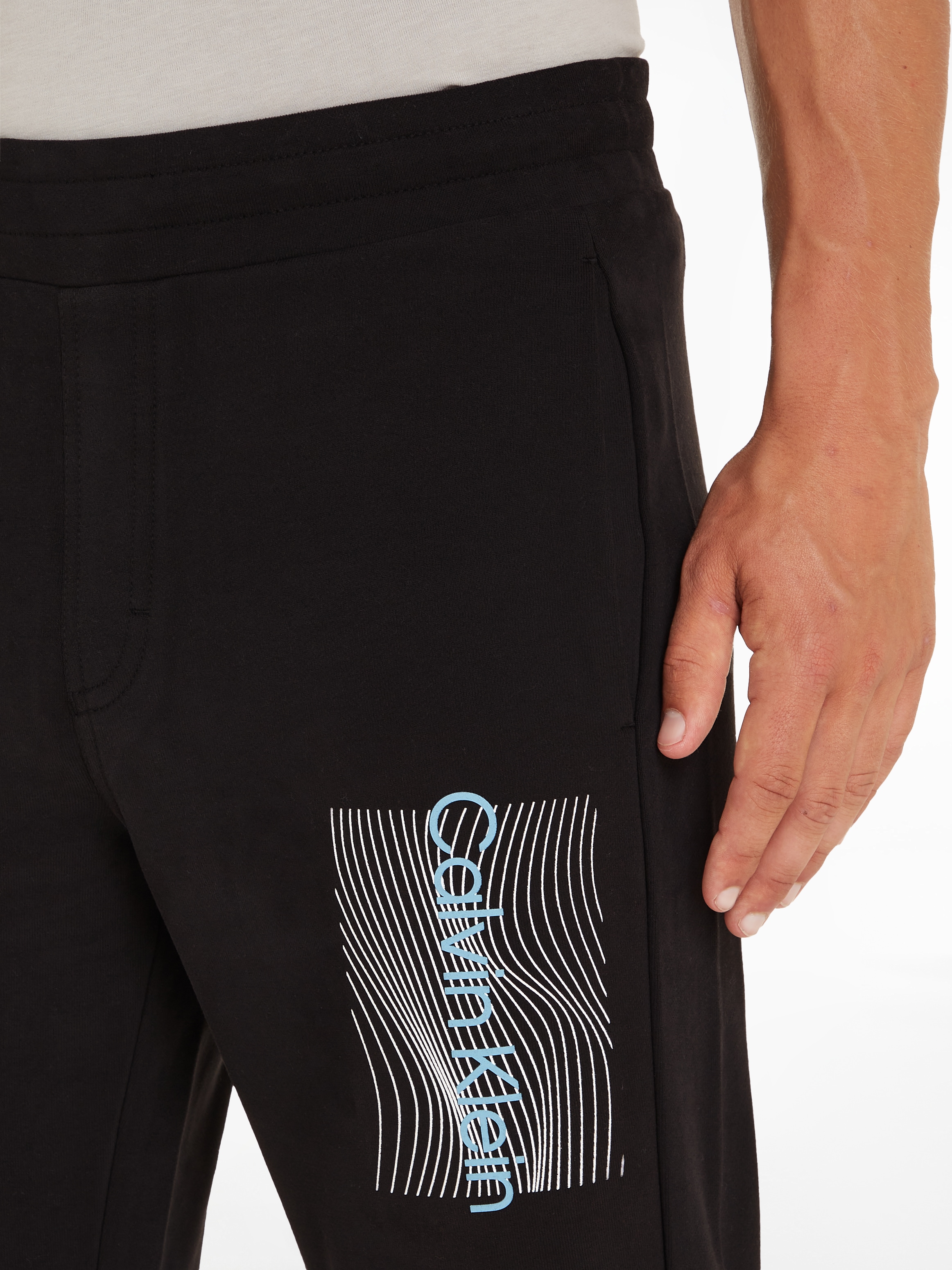 Calvin Klein Sweatpants »WAVE LINES HERO LOGO SWEATPANTS«, mit Markenlabel