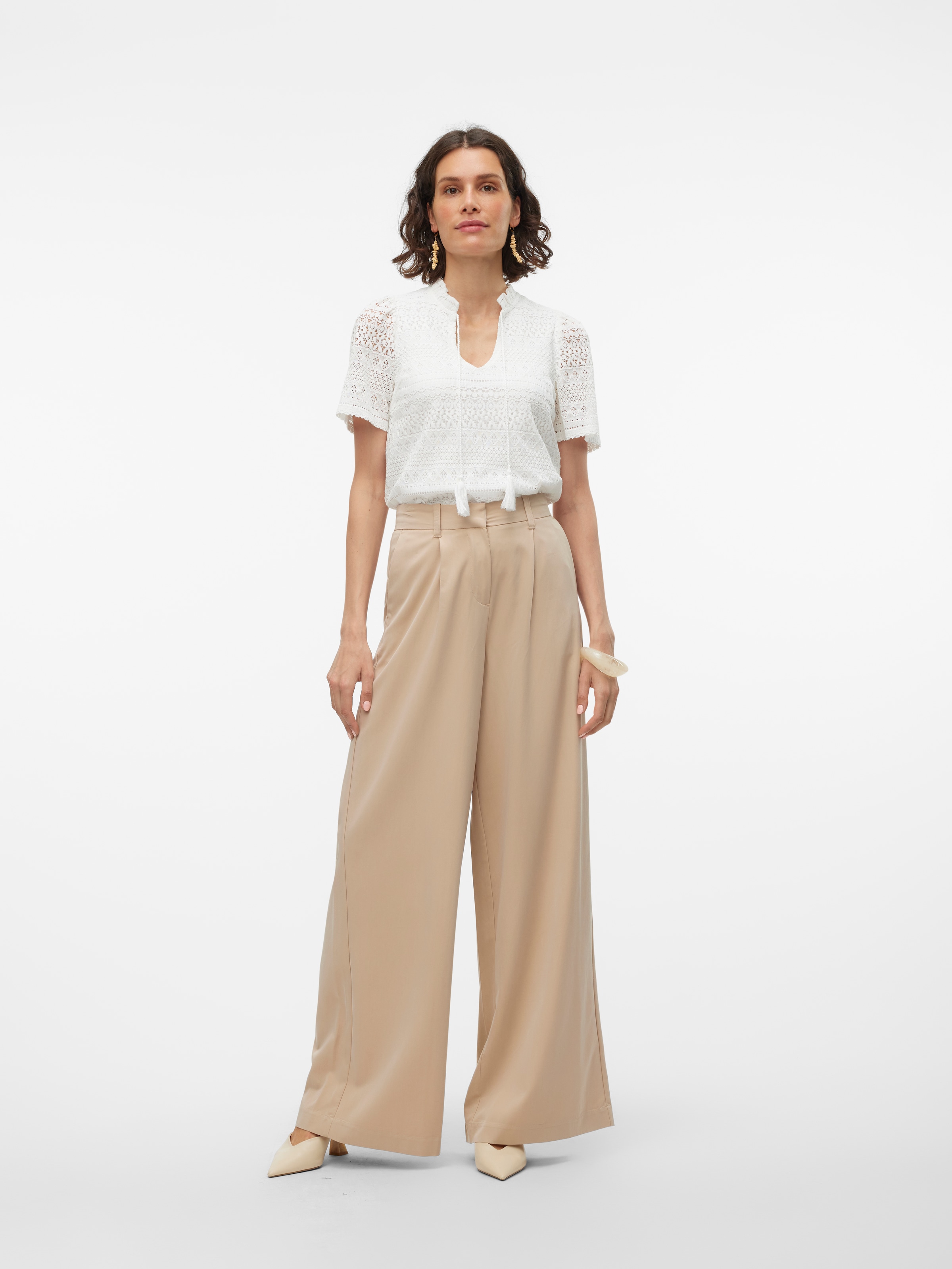 Vero Moda Spitzenshirt »VMHONEY LACE S/S TASSEL TOP WVN GA«