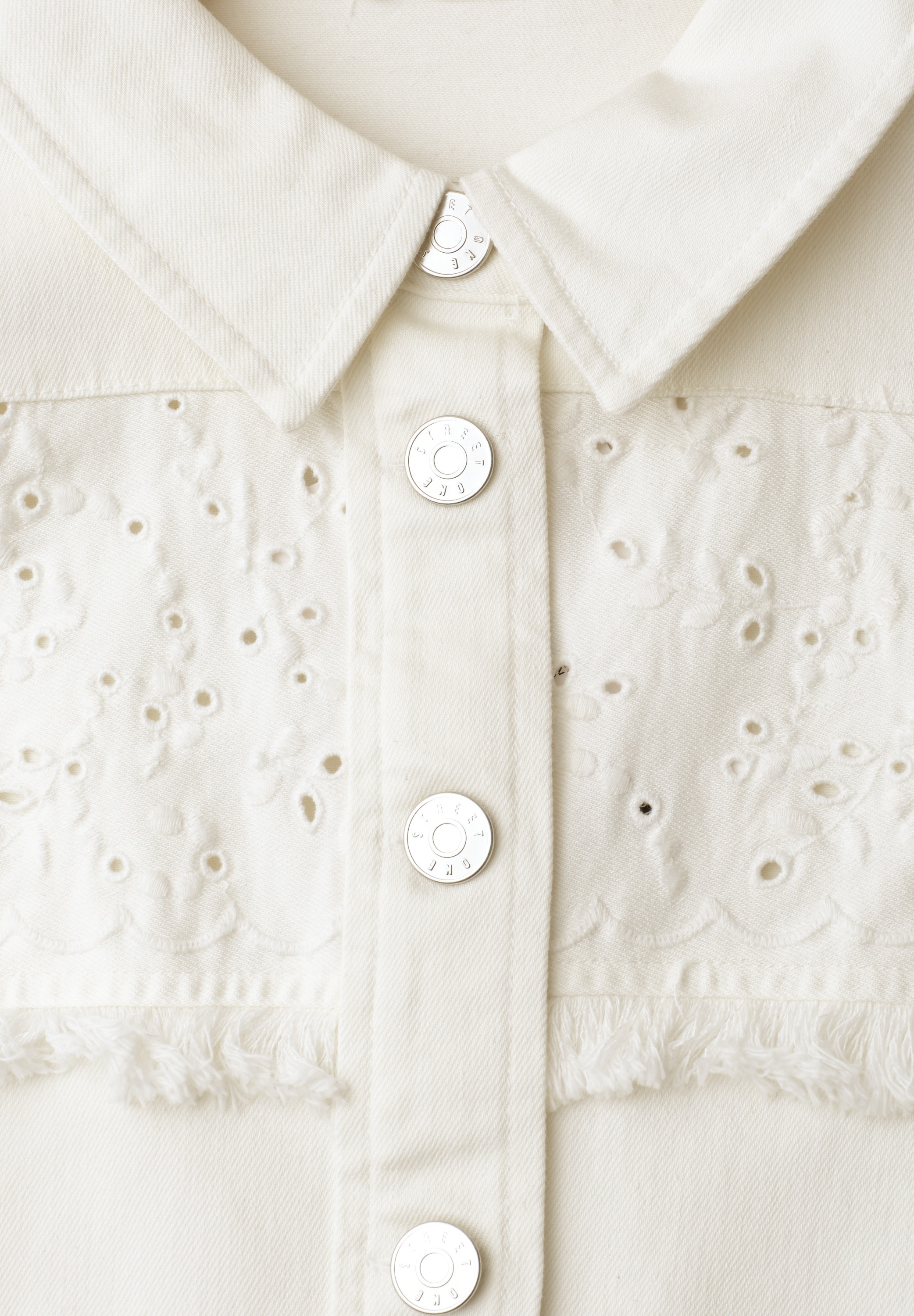 STREET ONE Jeansjacke ohne Kapuze mit Knopfleiste und Stickerei