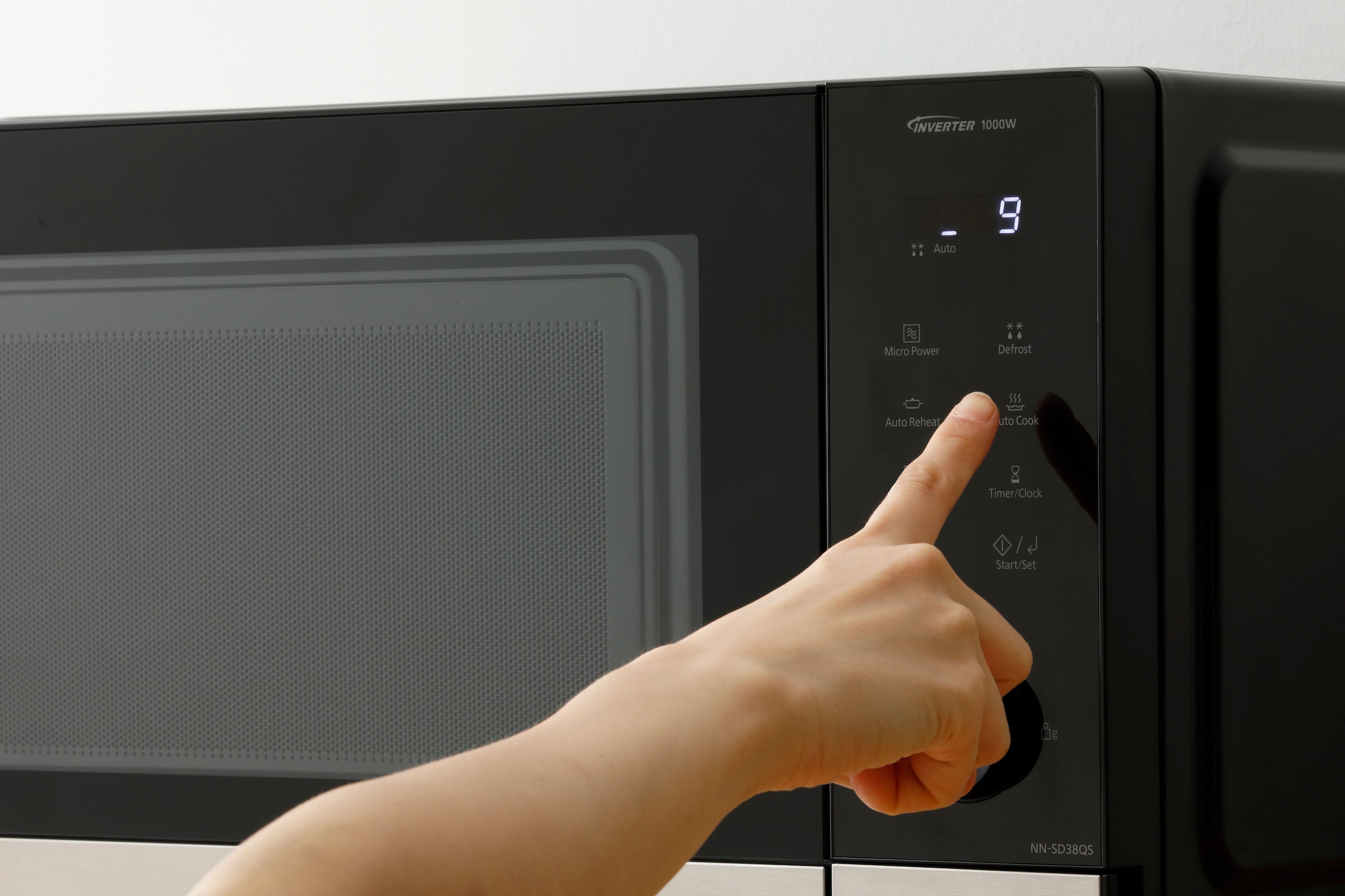 Panasonic Mikrowelle »NN-SD38QSEPG«, Mikrowelle, 1000 W, Inverter Technologie