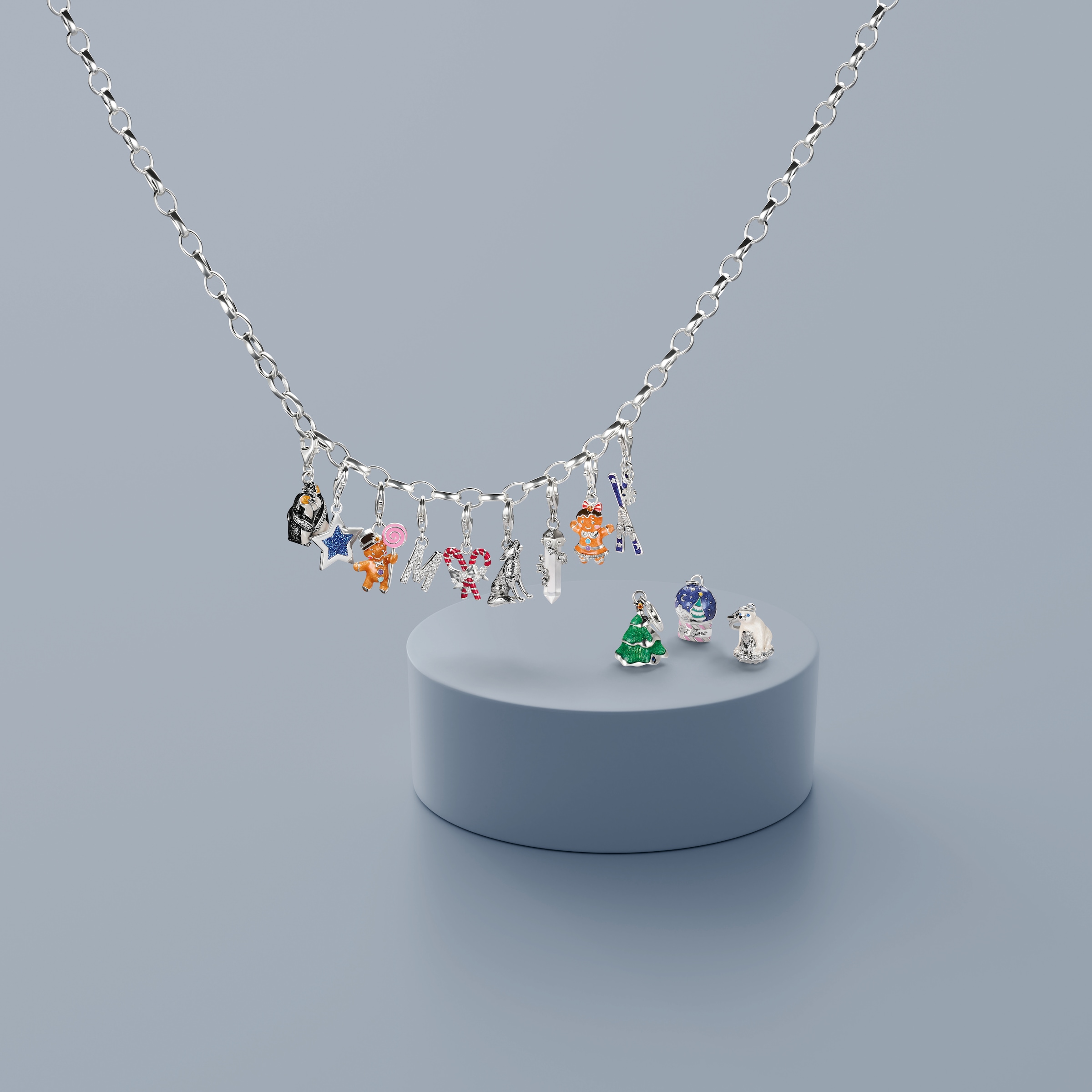 THOMAS SABO Charm-Einhänger »Weihnachtsbaum« mit Zirkonia (synth.), Rubin (synth.), Glas-Keramik Stein