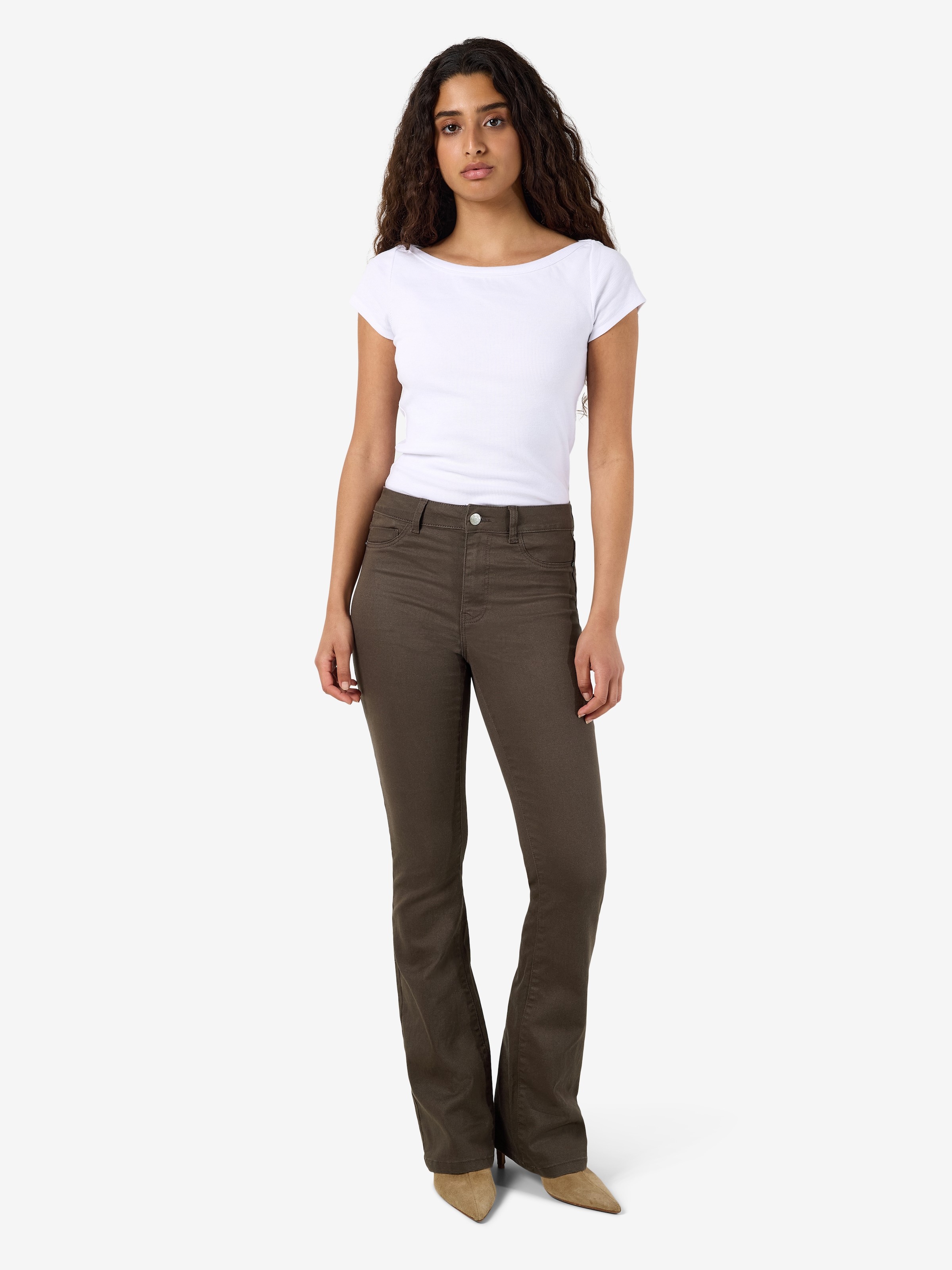 Noisy may Bootcut-Jeans »NMSALLIE HW  SK FLARED  COLOR BOX NOOS« Baumwollmischung, slim fit