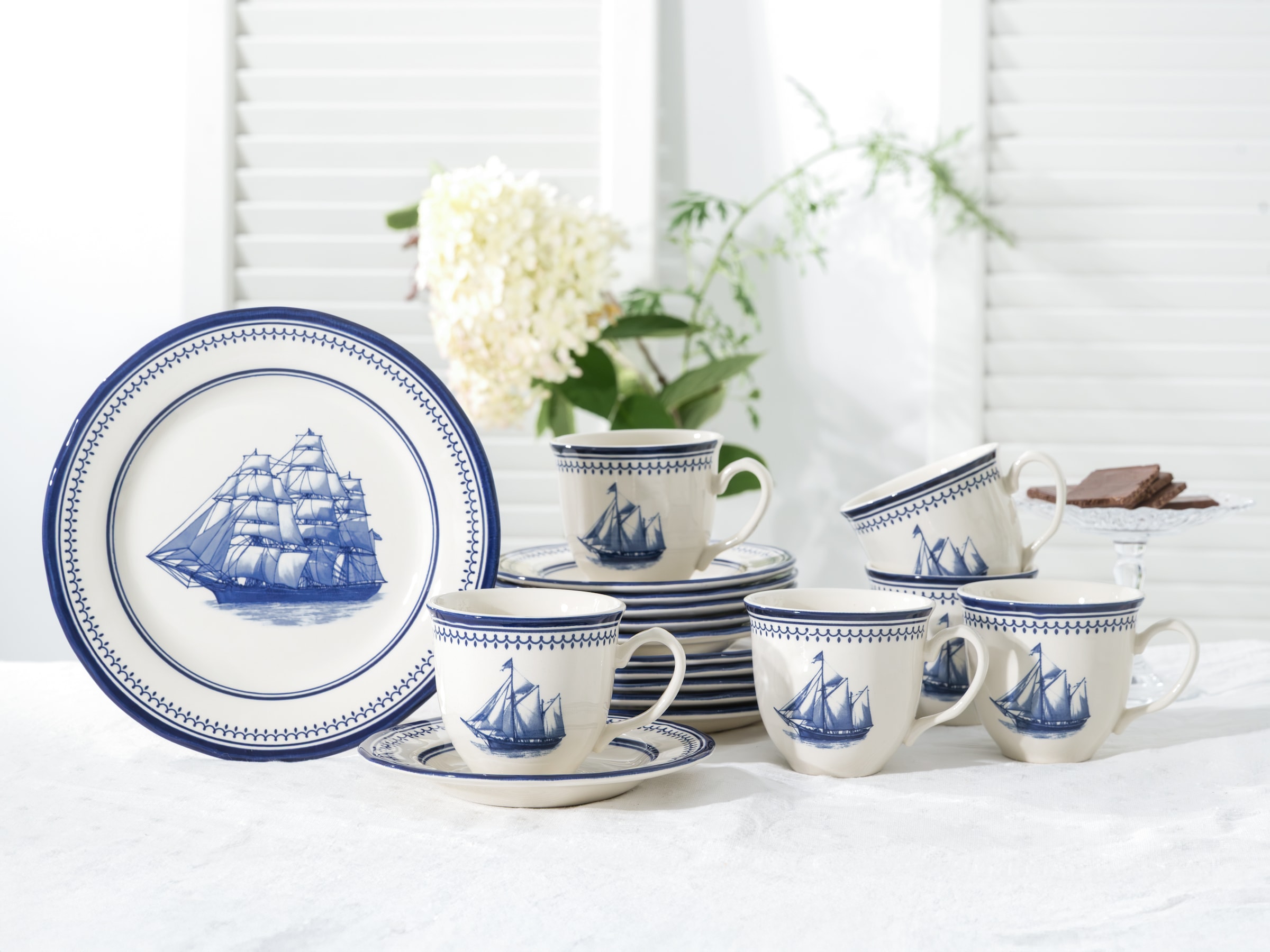 CreaTable Kaffeeservice »Segelschiff, Service 18-tlg.« Elegante Fahnenform, Schiffsdekor