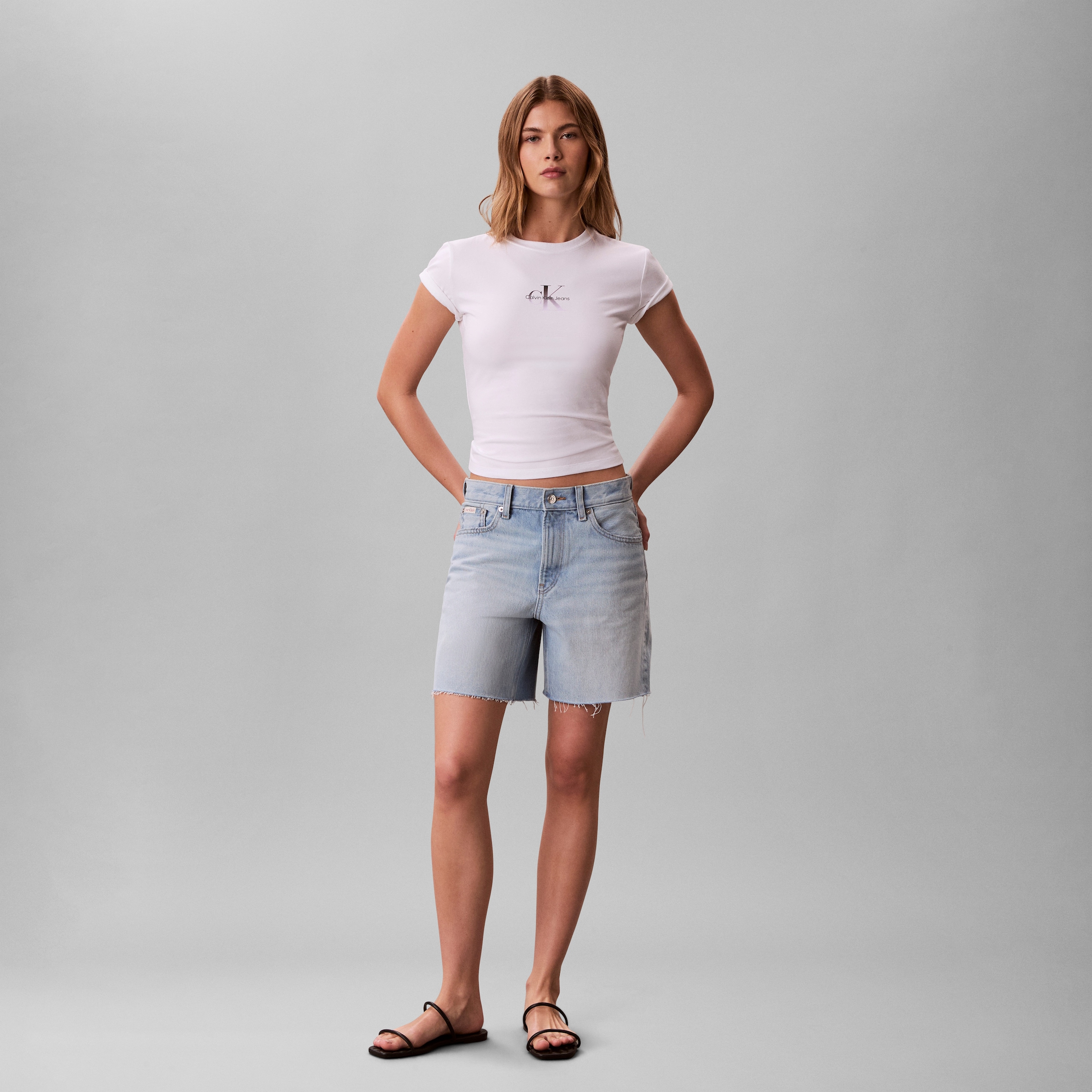 Calvin Klein Jeans T-Shirt »GRADIENT MONOLOGO SLIM TEE« Regular fit mit Rundhalsausschnitt