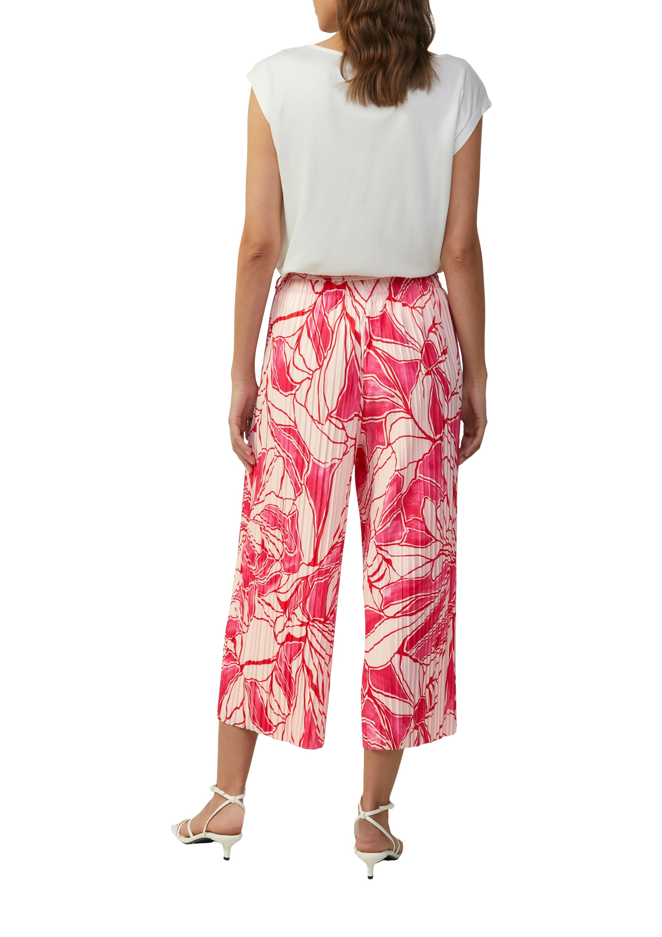 s.Oliver BLACK LABEL Stoffhose, mit All-Over Print und Stuktur