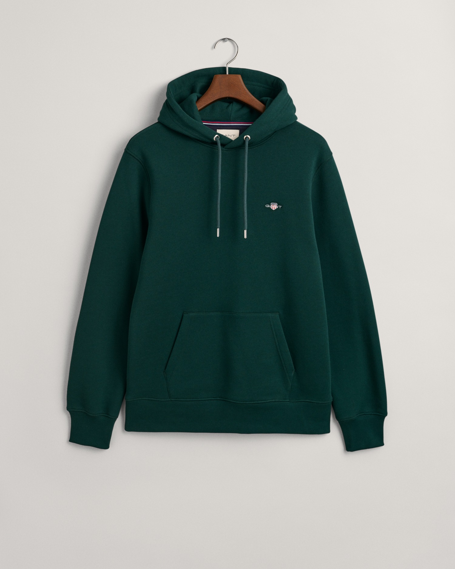 Gant Hoodie »REG SHIELD HOODIE«, mit Logostickerei auf der Brust