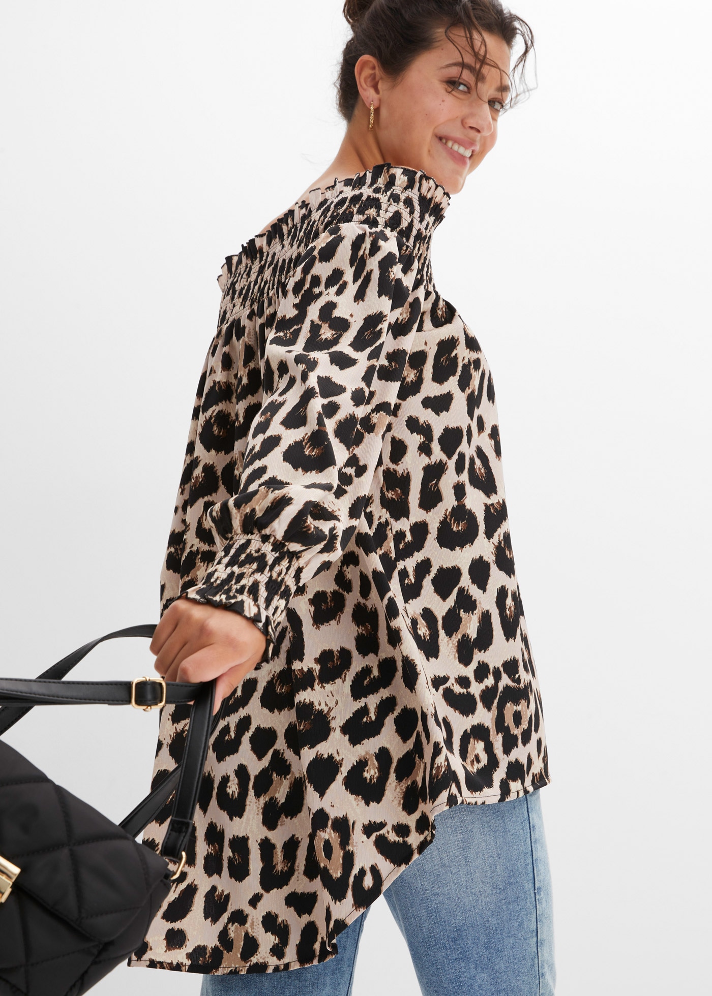 bonprix Longbluse Oversize-Passform, Vokuhila-Schnitt, mit Rüschen, aus Polyester