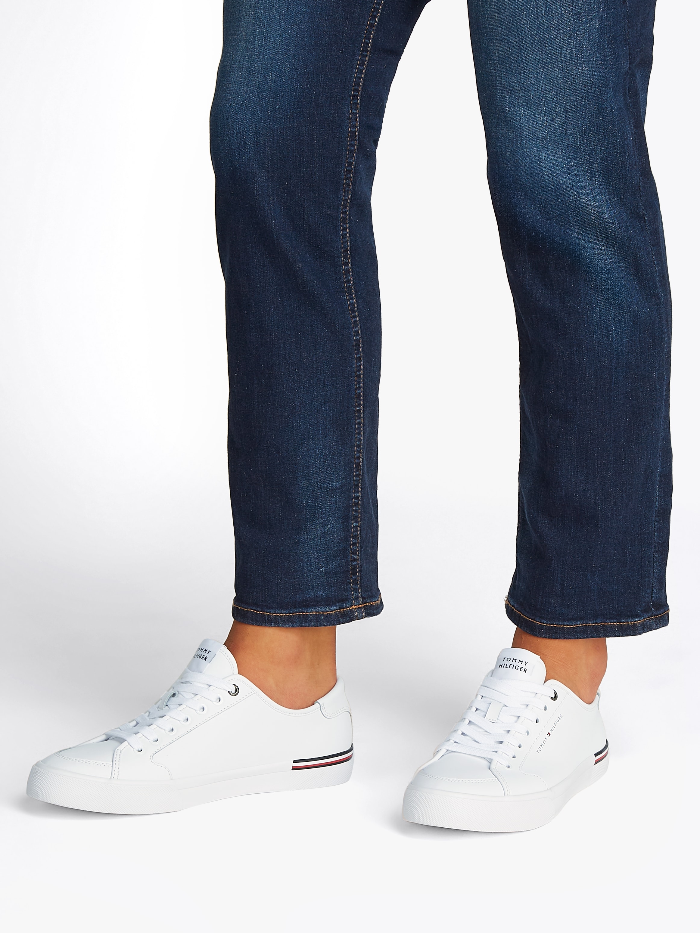 Tommy Hilfiger Sneaker »CORE CORPORATE VULC LEATHER«, Freizeitschuh, Halbschuh, Schnürer mit Logoschriftzug