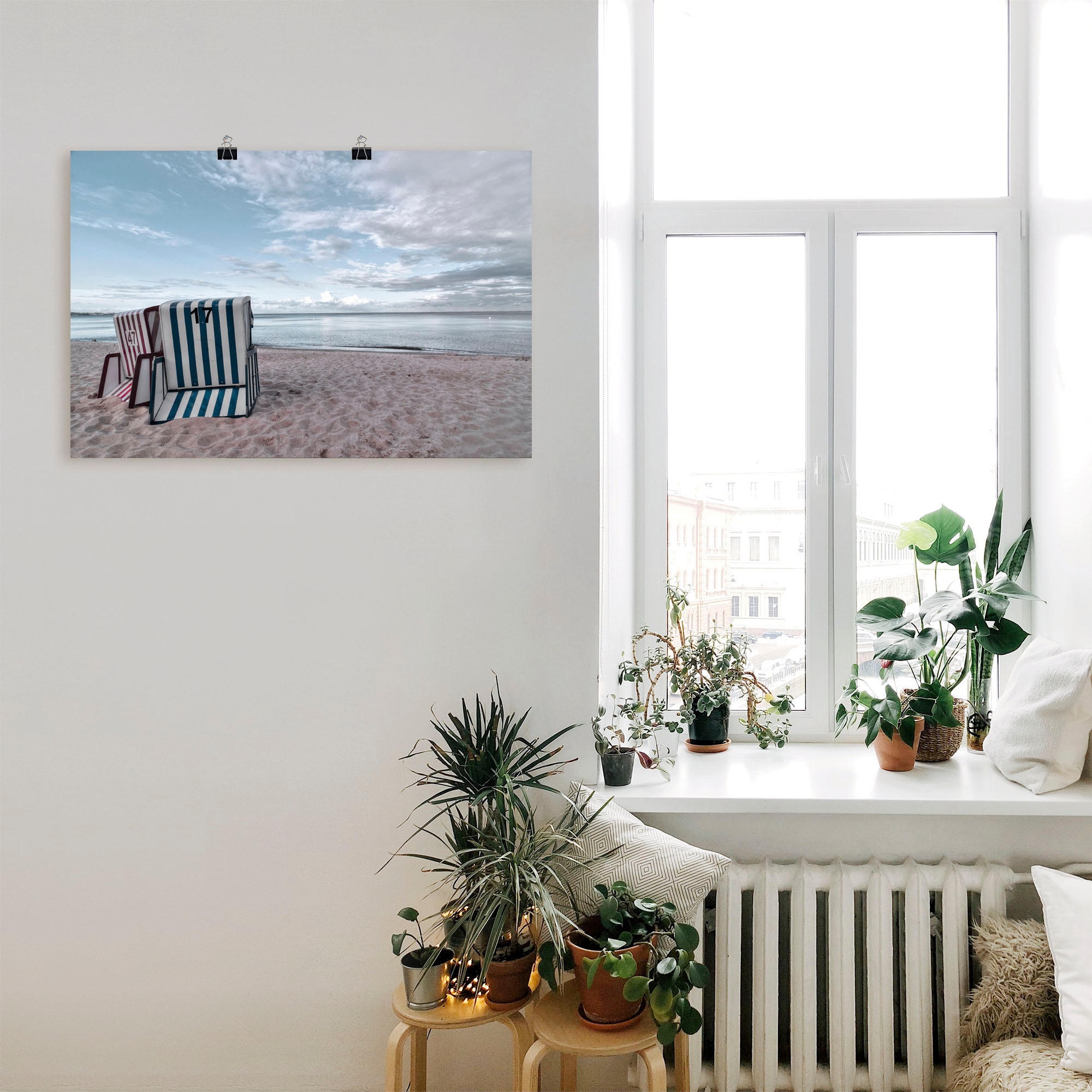 Artland Wandbild »Einsame Strandkörbe am Ostseestrand«, Strand, (1 St.), als Leinwandbild, Poster in verschied. Größen