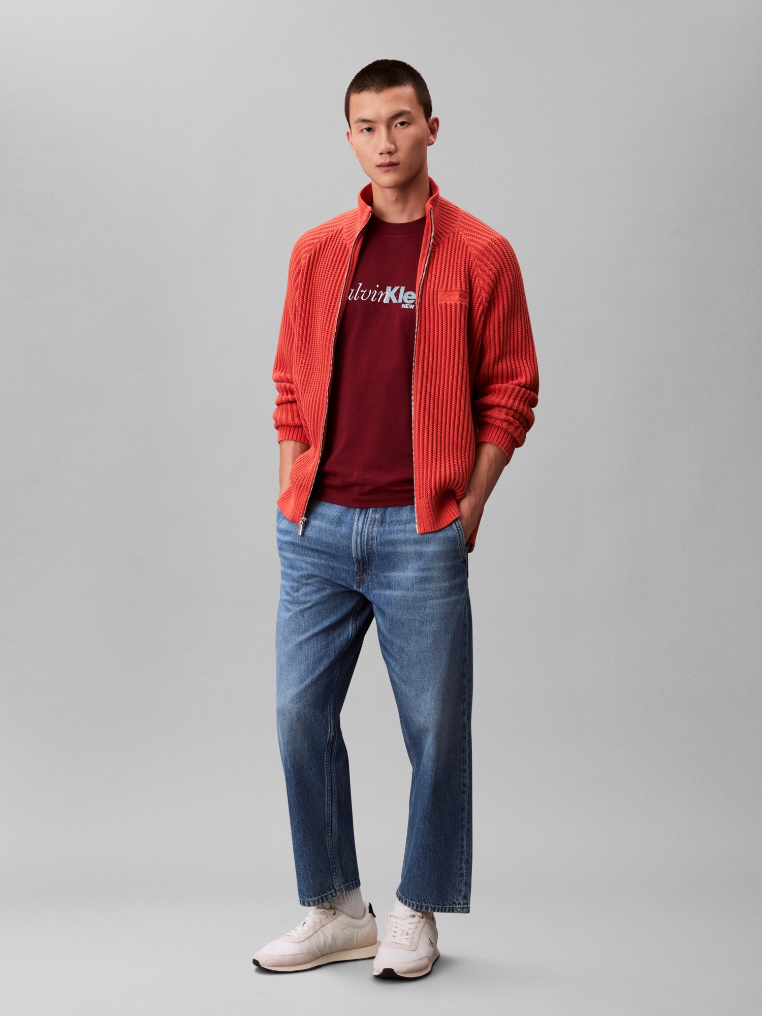 Calvin Klein T-Shirt »SS 20S EU CALVIN CURSIVE GRAPHIC«, Mit Rundhalsausschnitt, regular fit