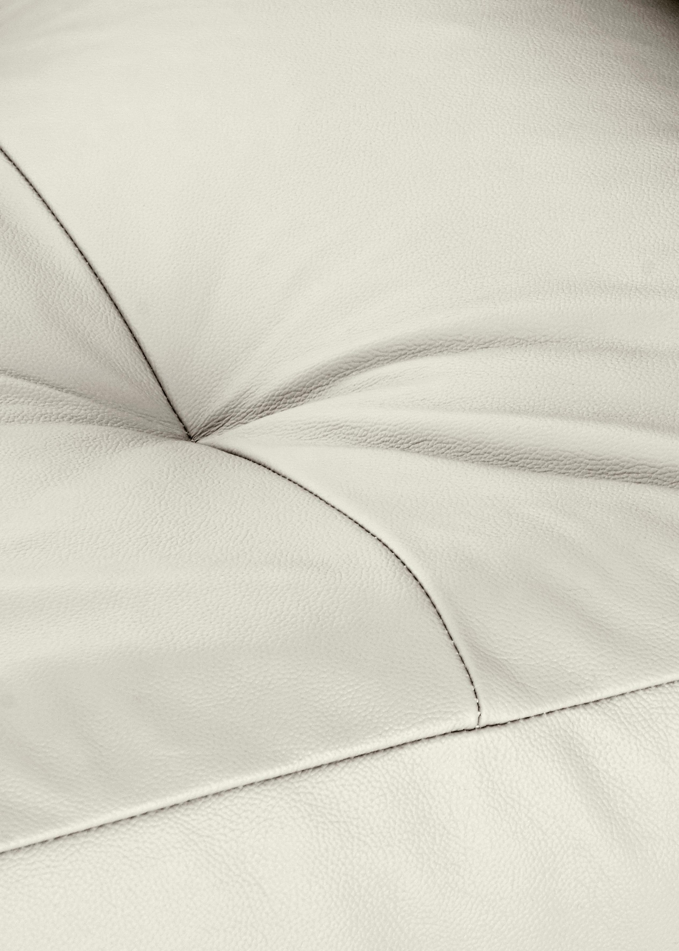 W.SCHILLIG Chaiselongue »softy«, mit dekorativer Heftung im Sitz, Füße Chrom glänzend