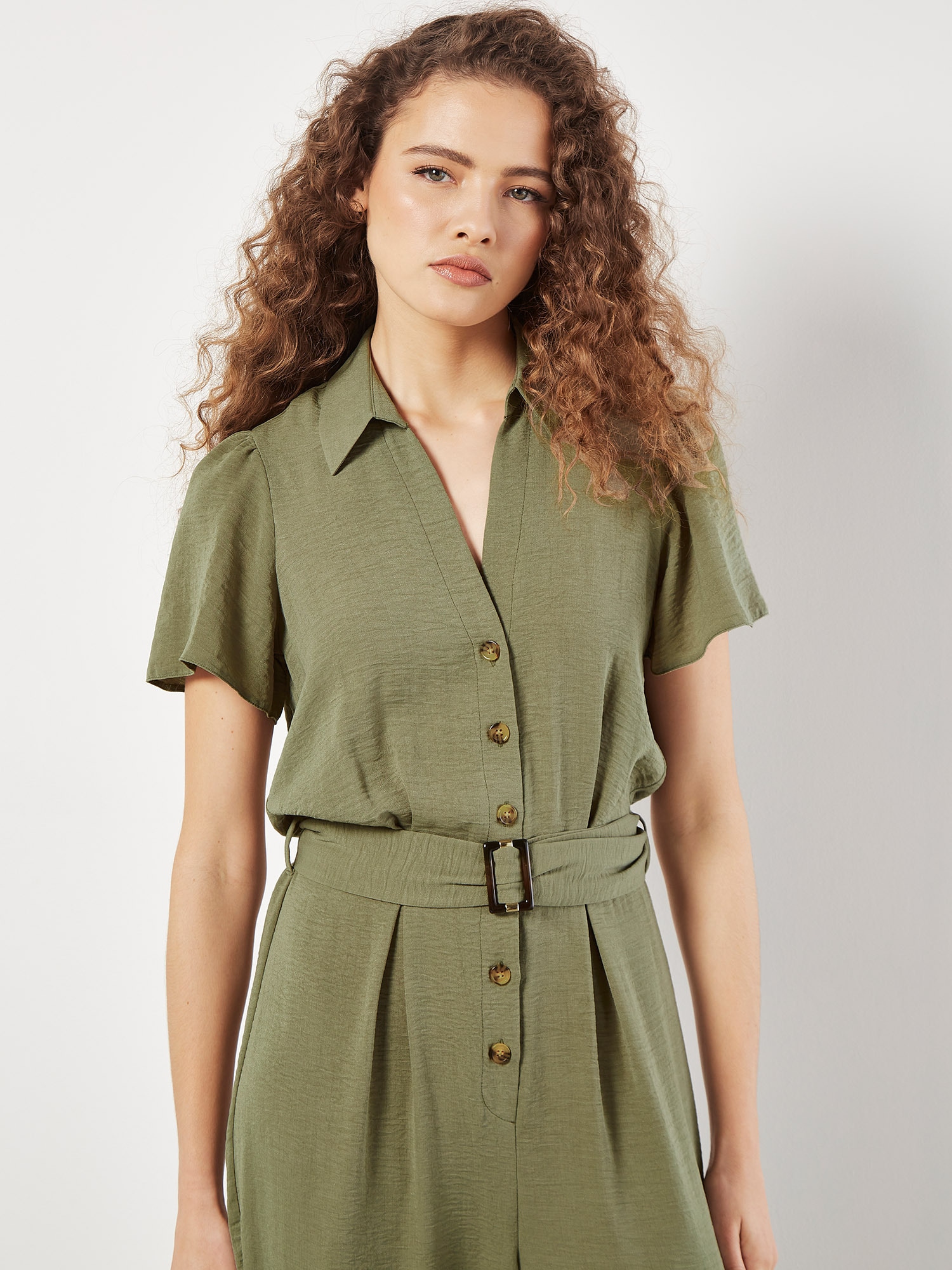 Apricot Jumpsuit »Jumpsuit« 2 mit Knopfleiste, mit Taillengürtel