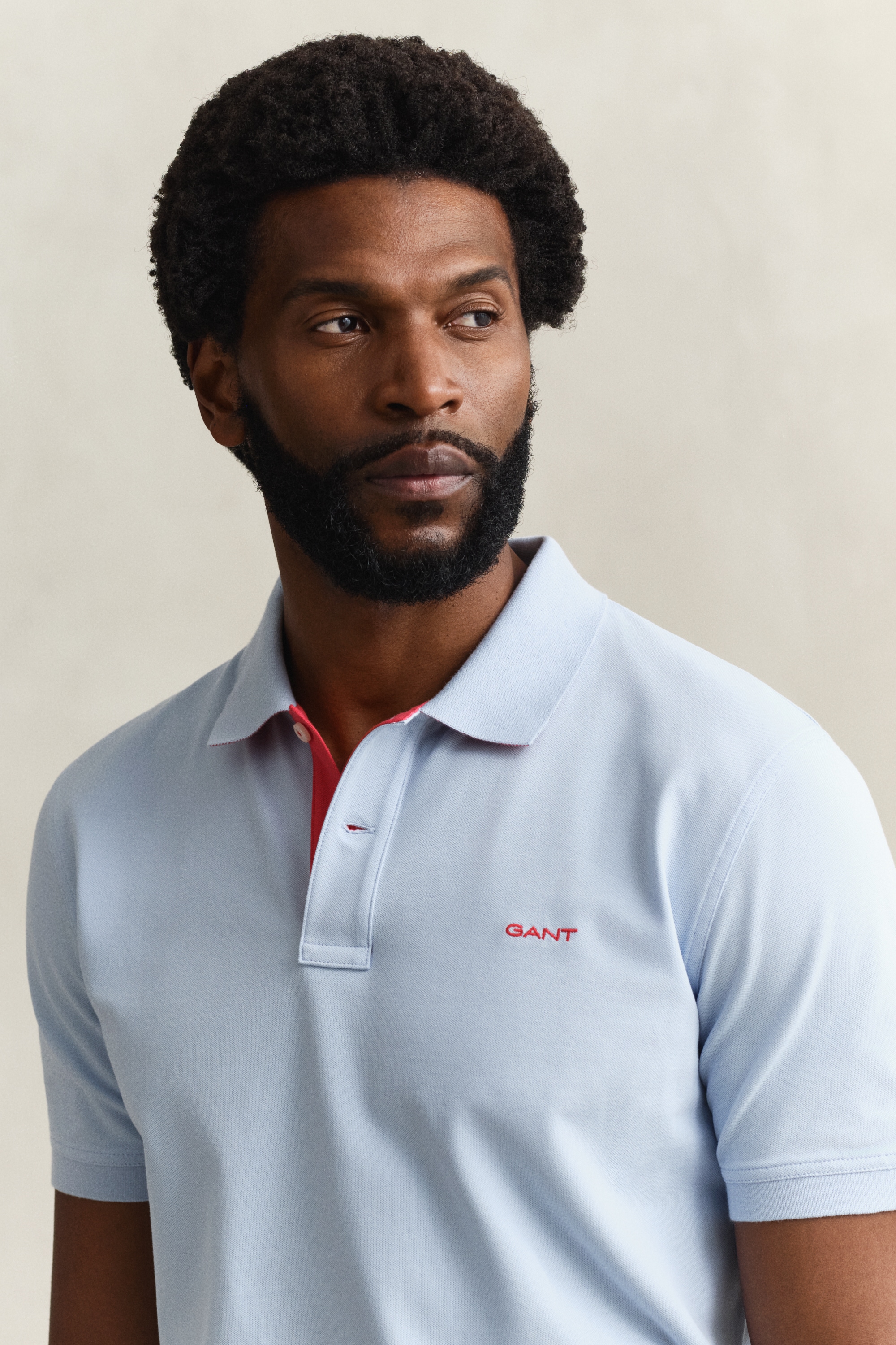 Gant Poloshirt »REG CONTRAST PIQUE SS POLO« mit kontrastfarbenen Einsätzen